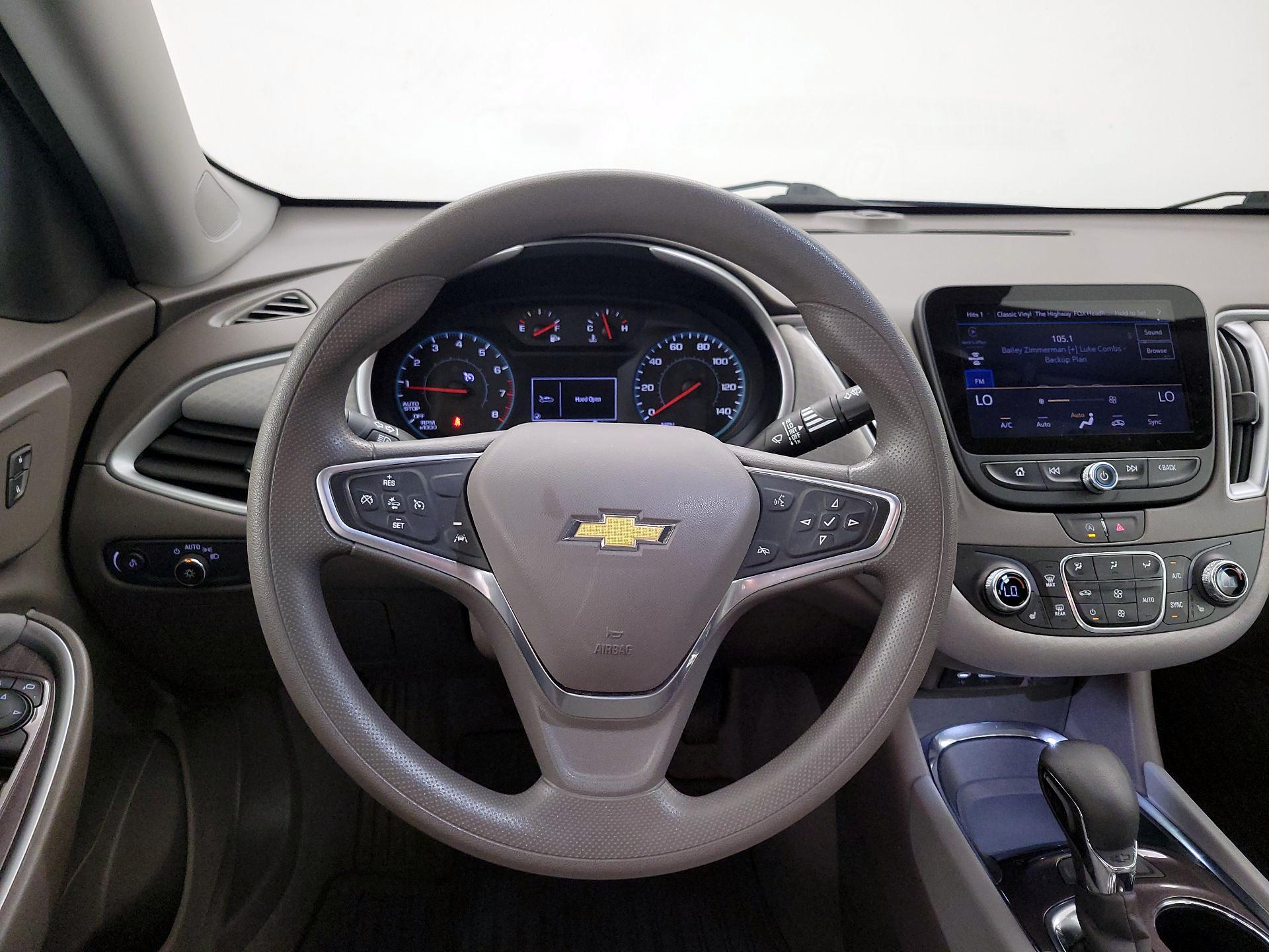 Thumbnail: 2023 Chevrolet Malibu - 10