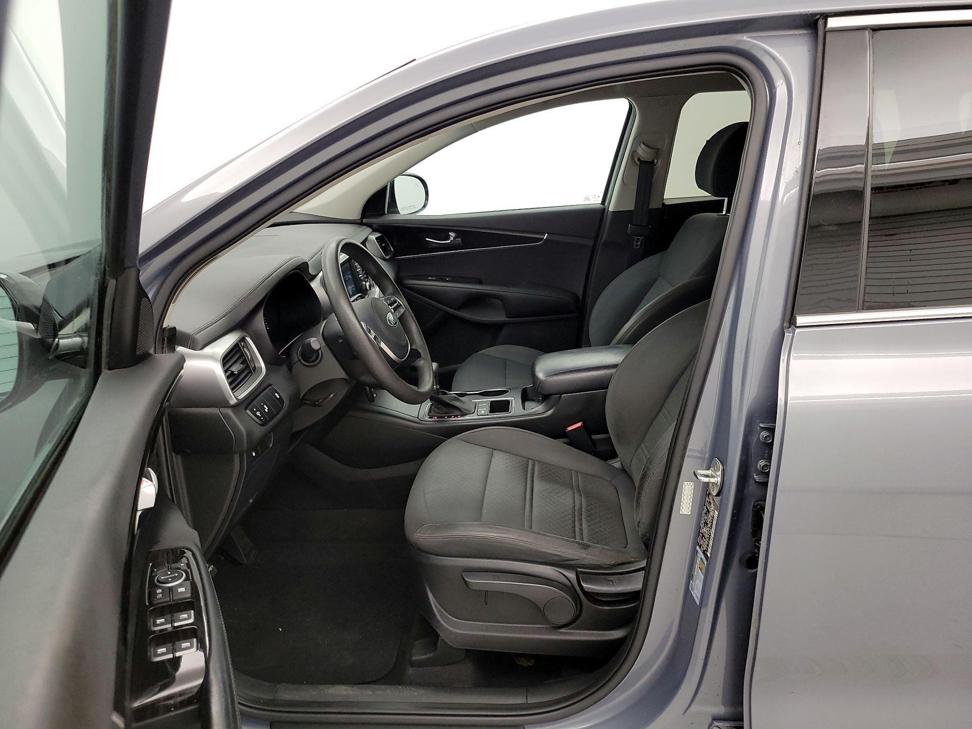 Thumbnail: 2020 Kia Sorento - 11