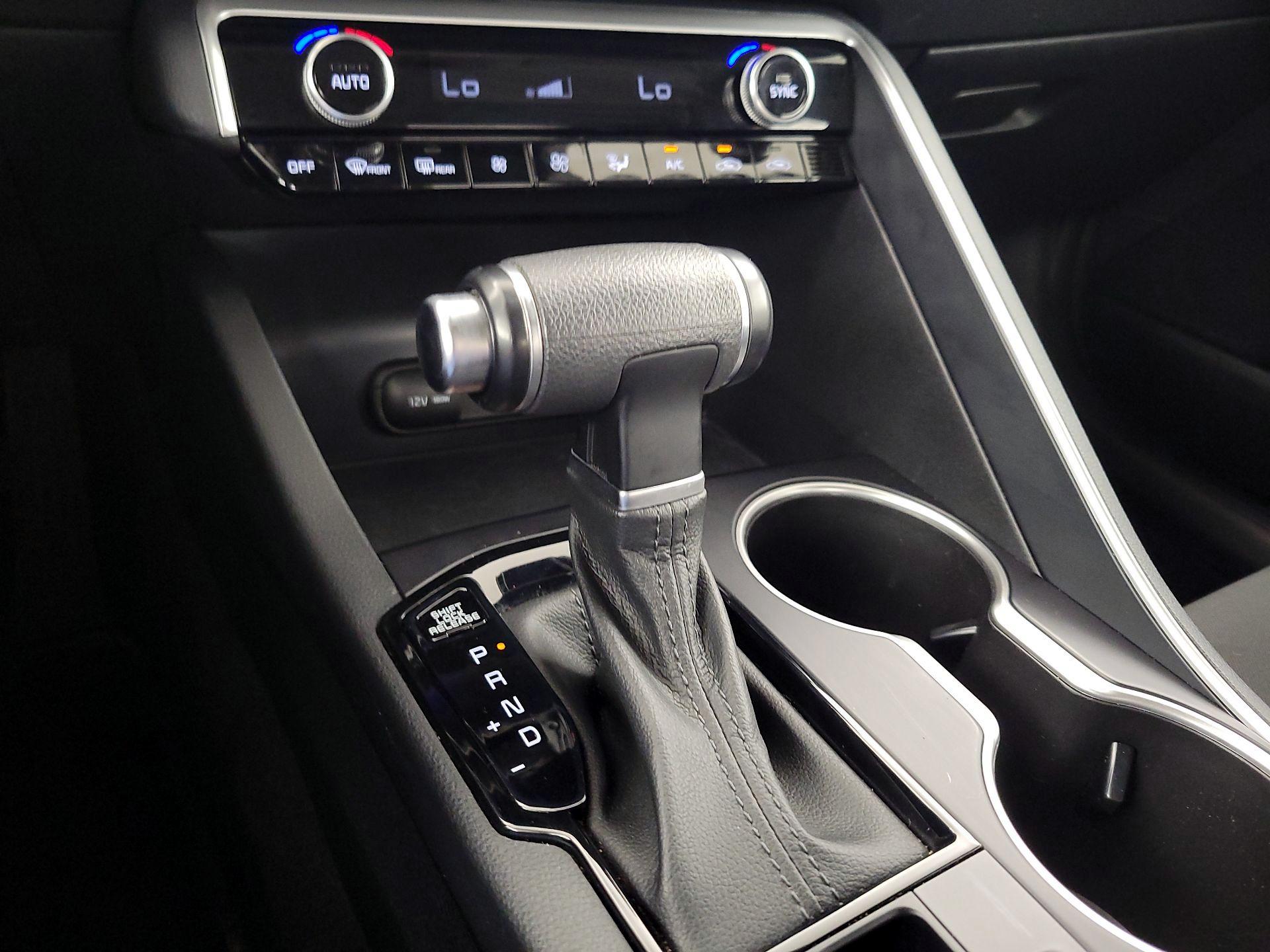 Thumbnail: 2022 Kia K5 - 17
