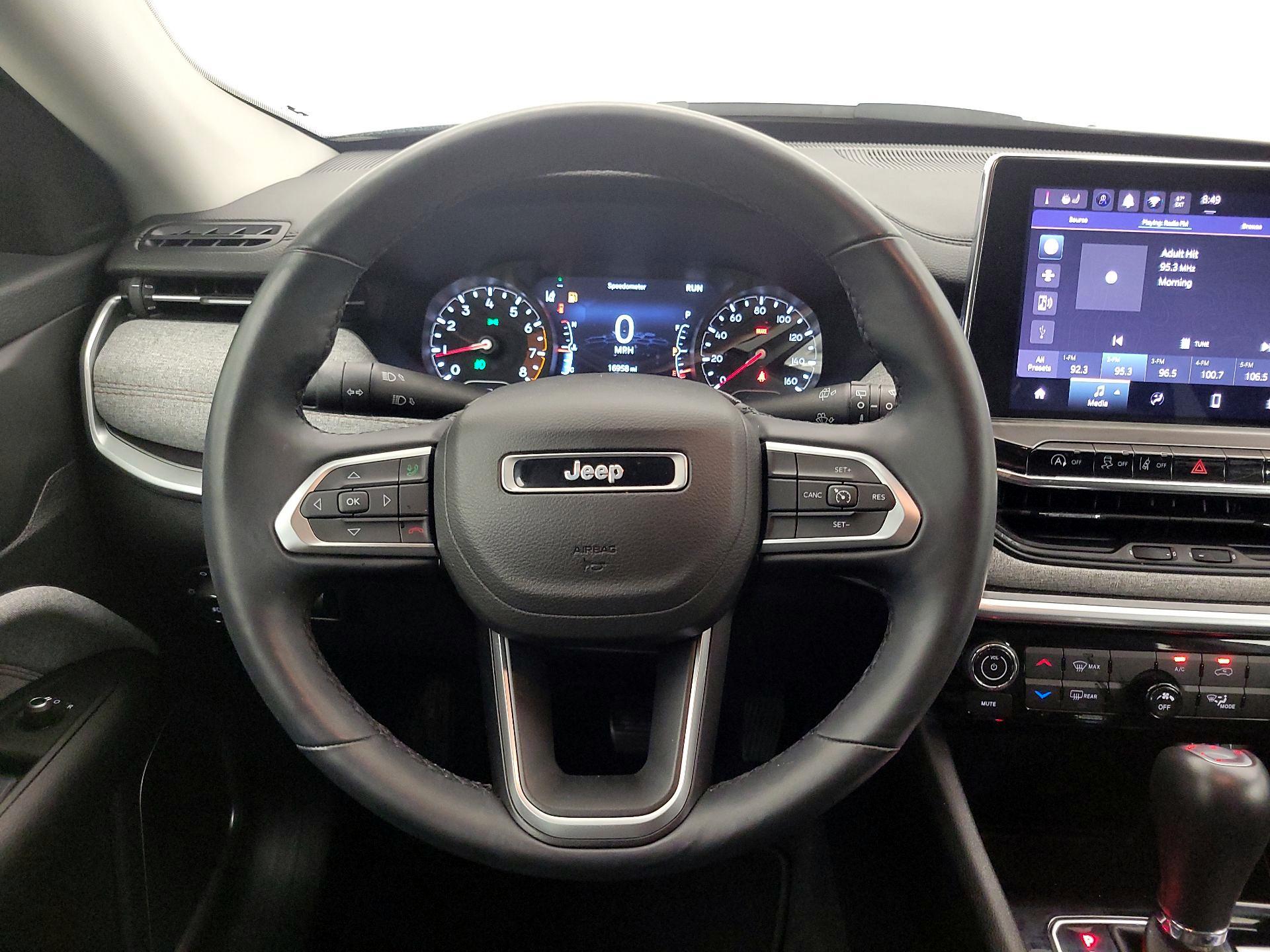 Thumbnail: 2022 Jeep Compass - 10