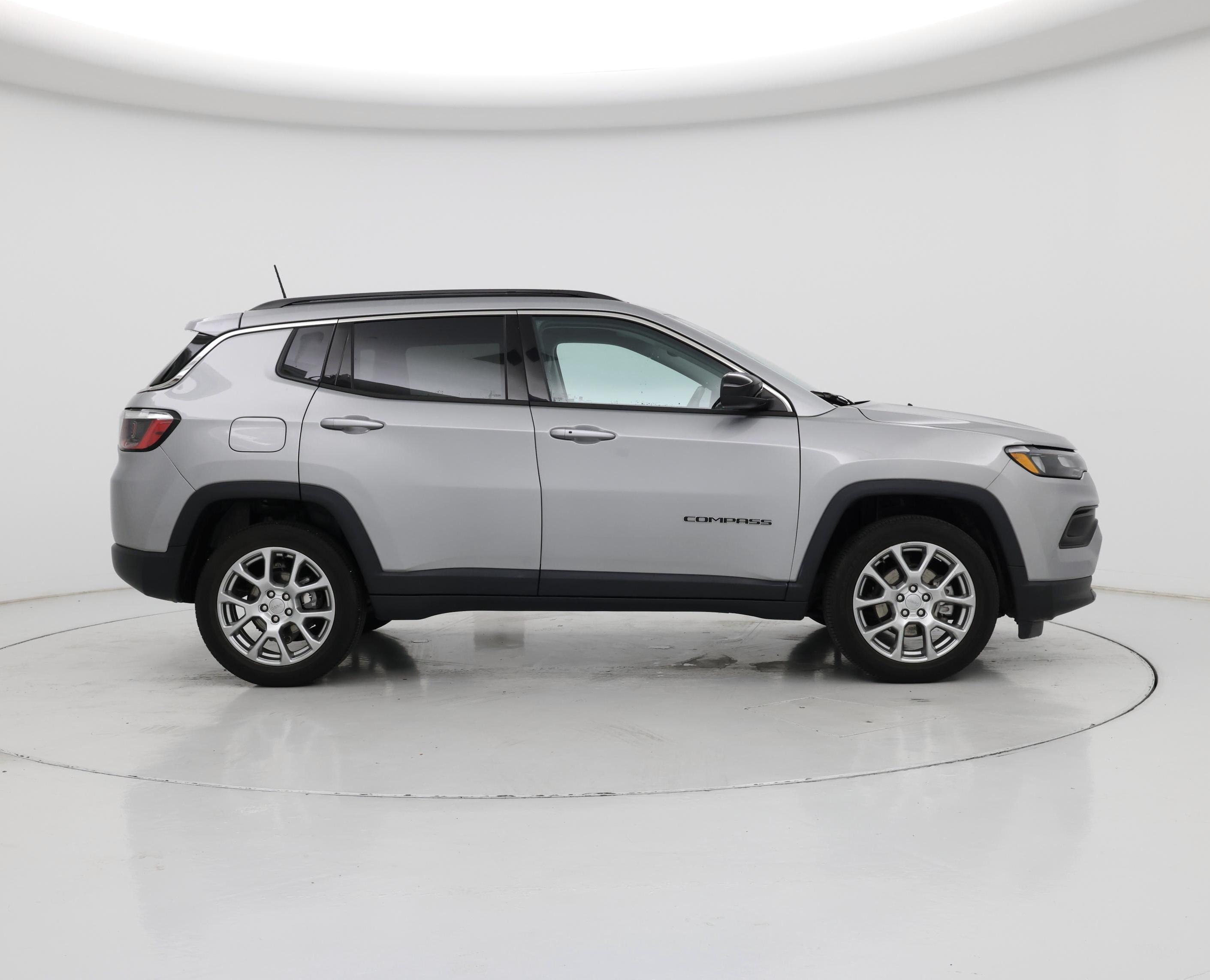 Thumbnail: 2022 Jeep Compass - 7