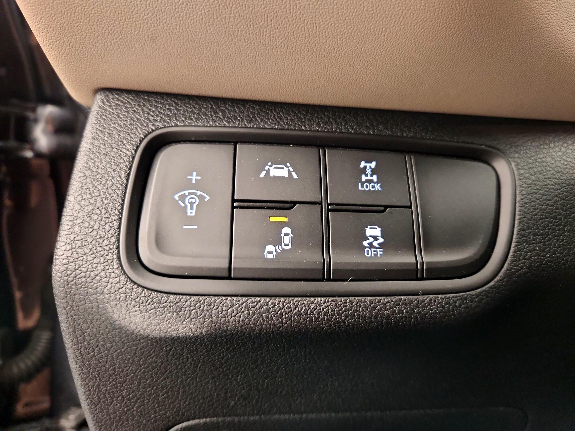 Thumbnail: 2020 Hyundai Santa Fe - 13