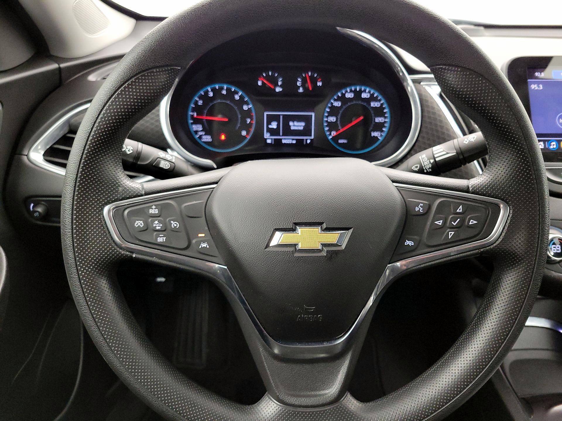 Thumbnail: 2021 Chevrolet Malibu - 10