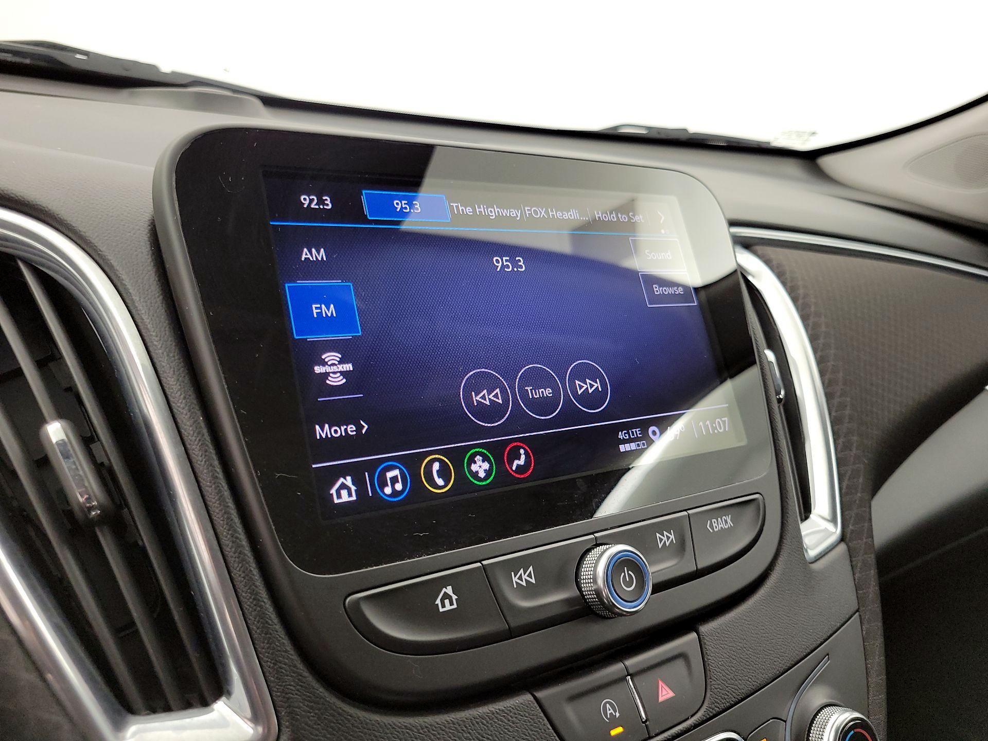 Thumbnail: 2021 Chevrolet Malibu - 15