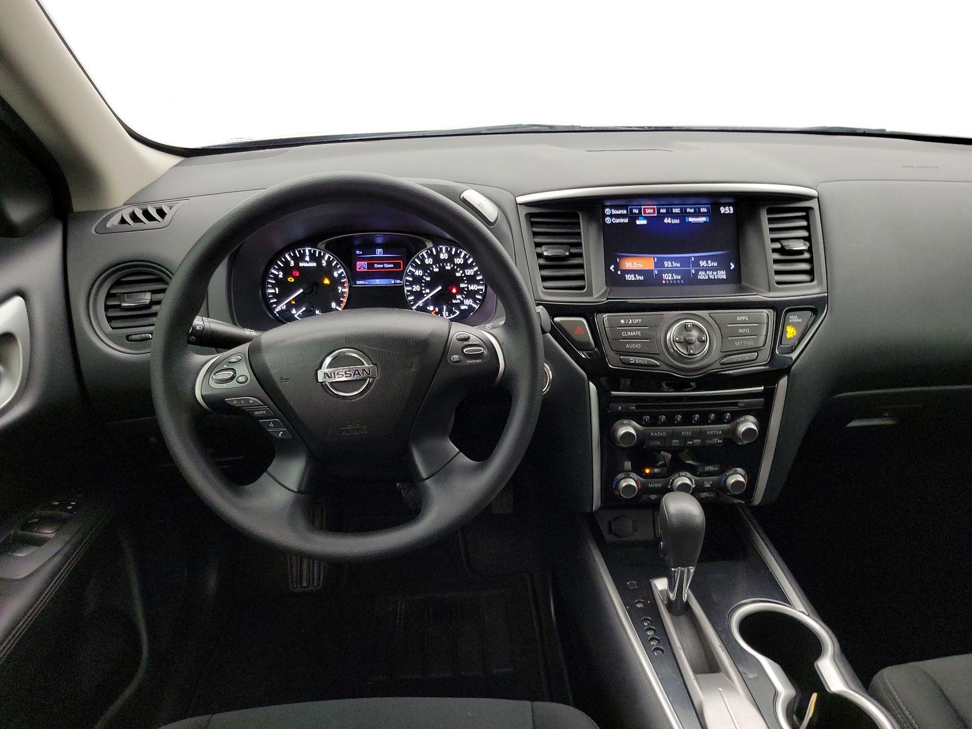 Thumbnail: 2020 Nissan Pathfinder - 10
