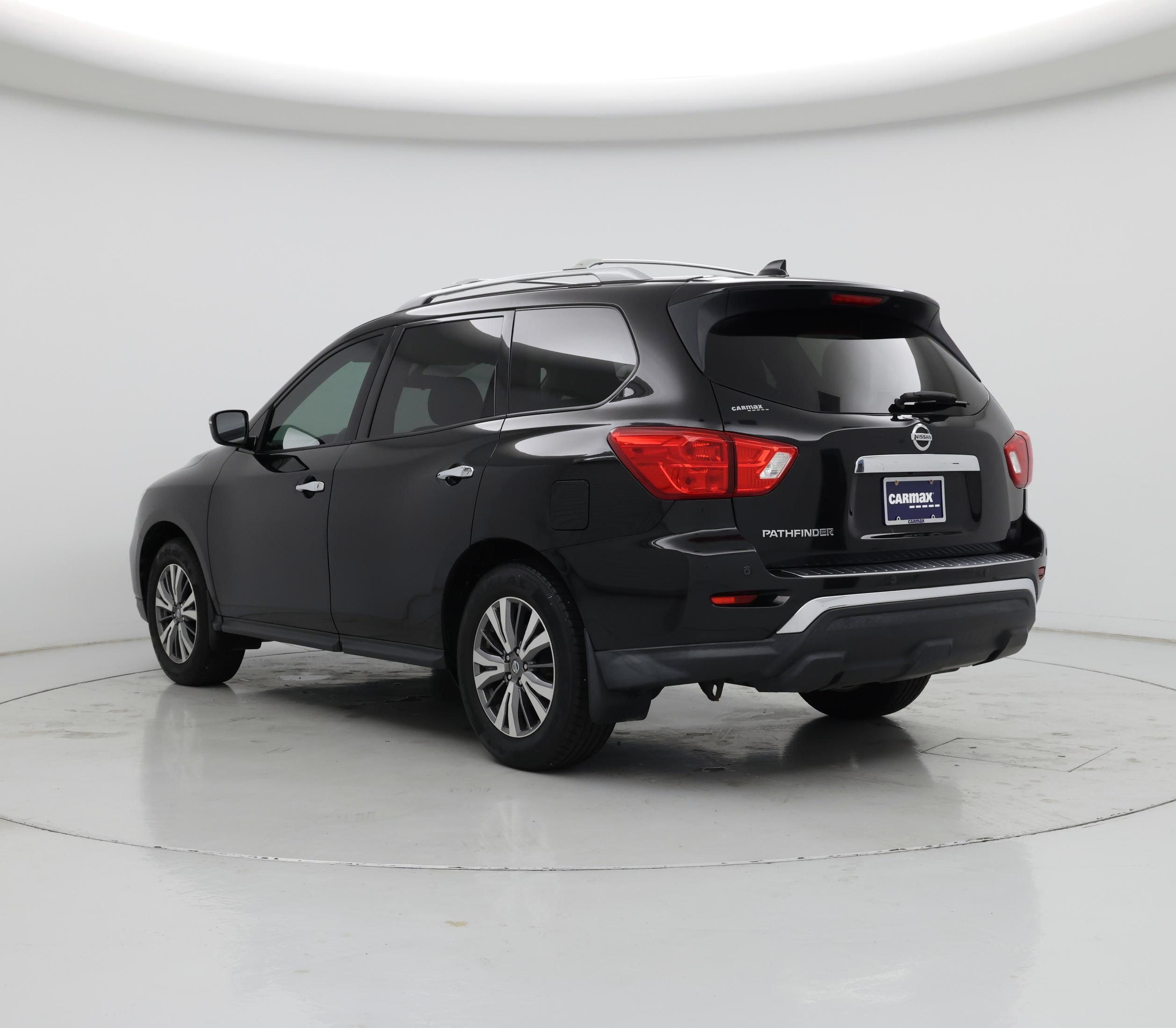 Thumbnail: 2020 Nissan Pathfinder - 2
