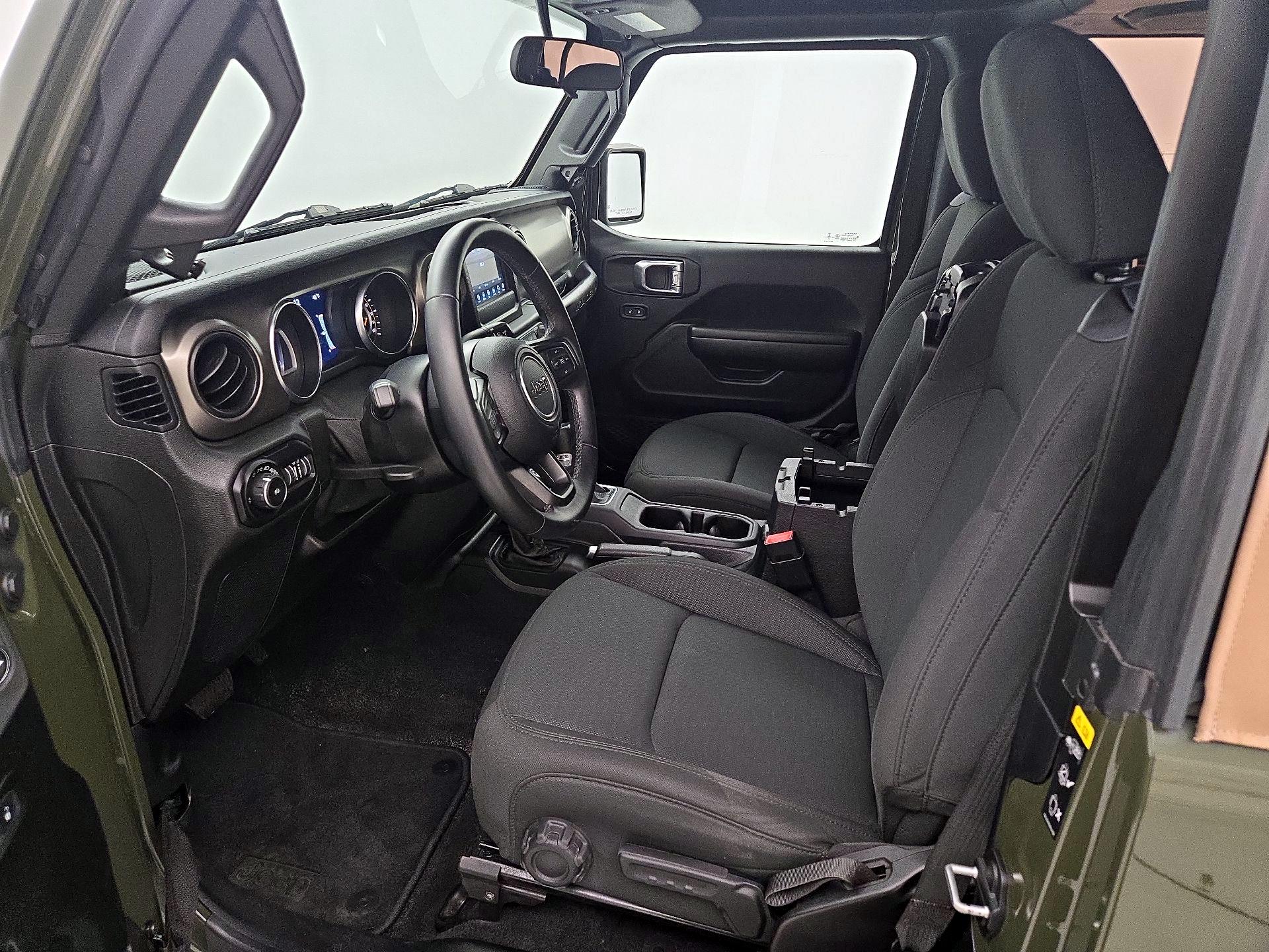 Thumbnail: 2021 Jeep Wrangler - 11