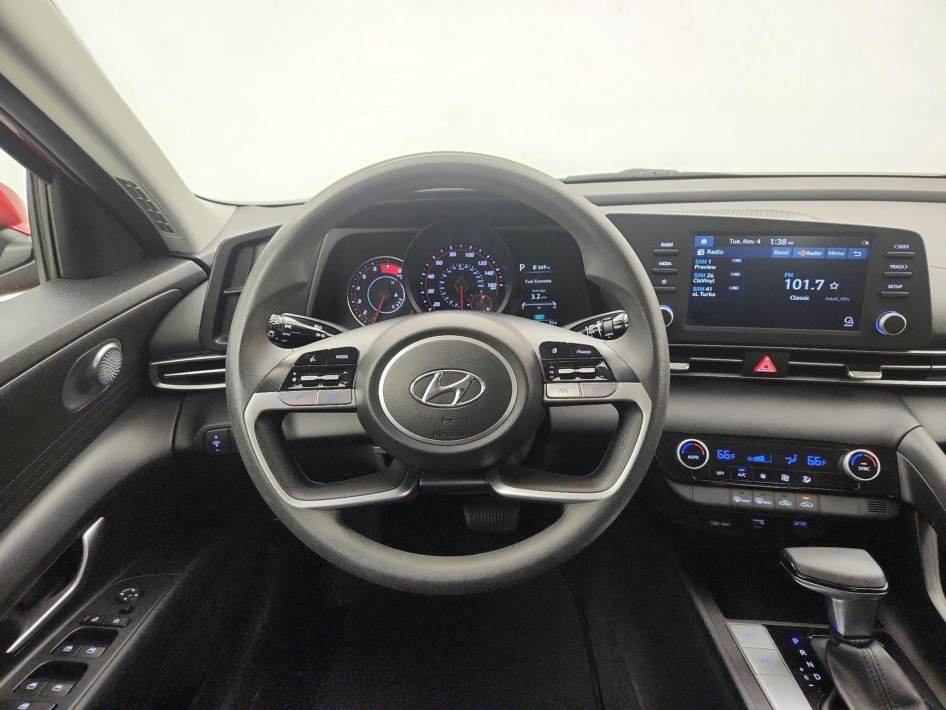 Thumbnail: 2023 Hyundai Elantra - 10