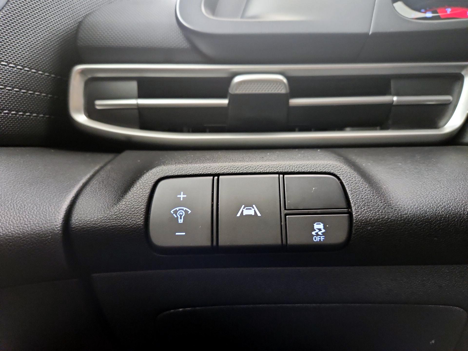 Thumbnail: 2023 Hyundai Elantra - 13