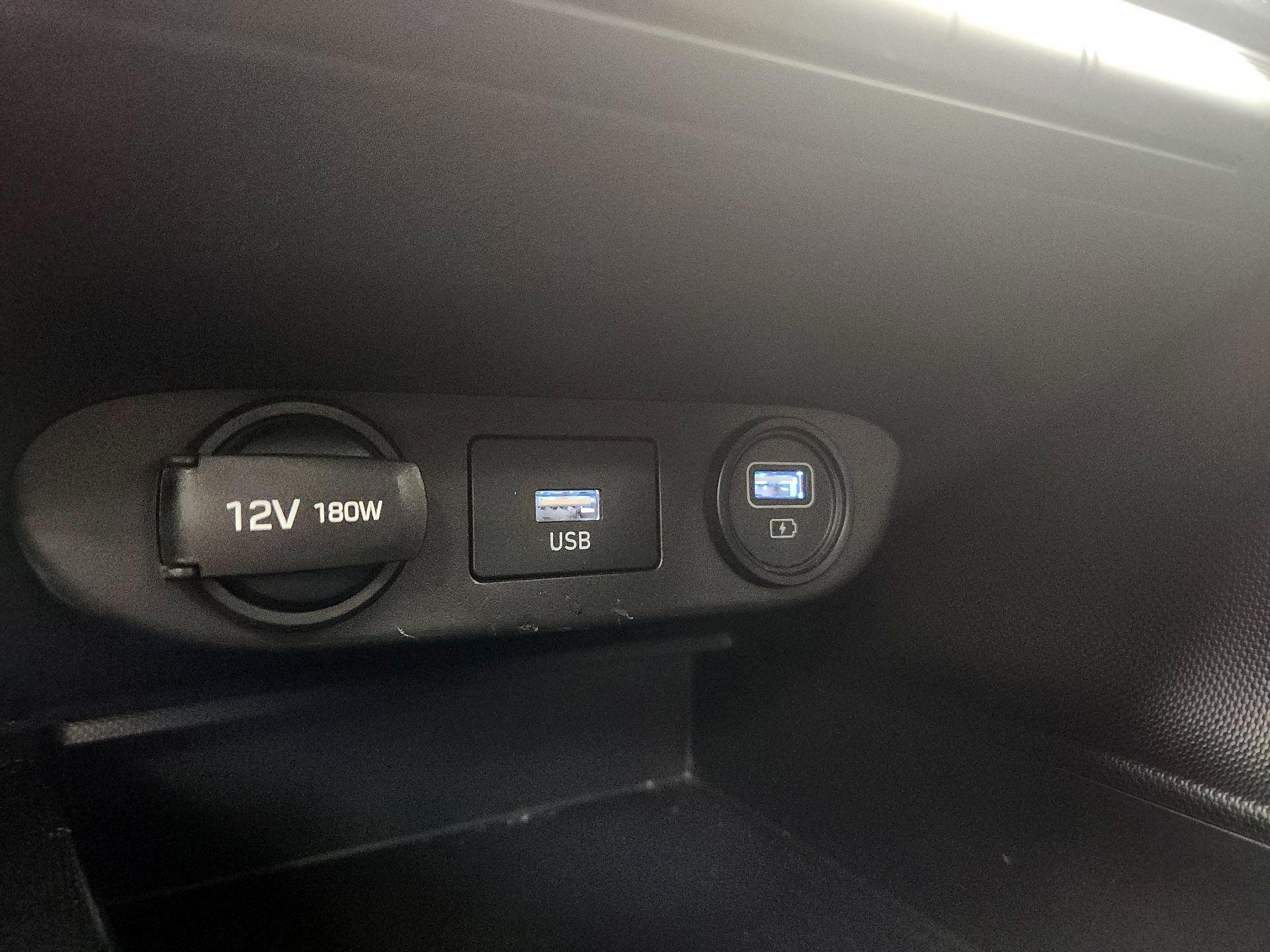 Thumbnail: 2023 Hyundai Elantra - 18