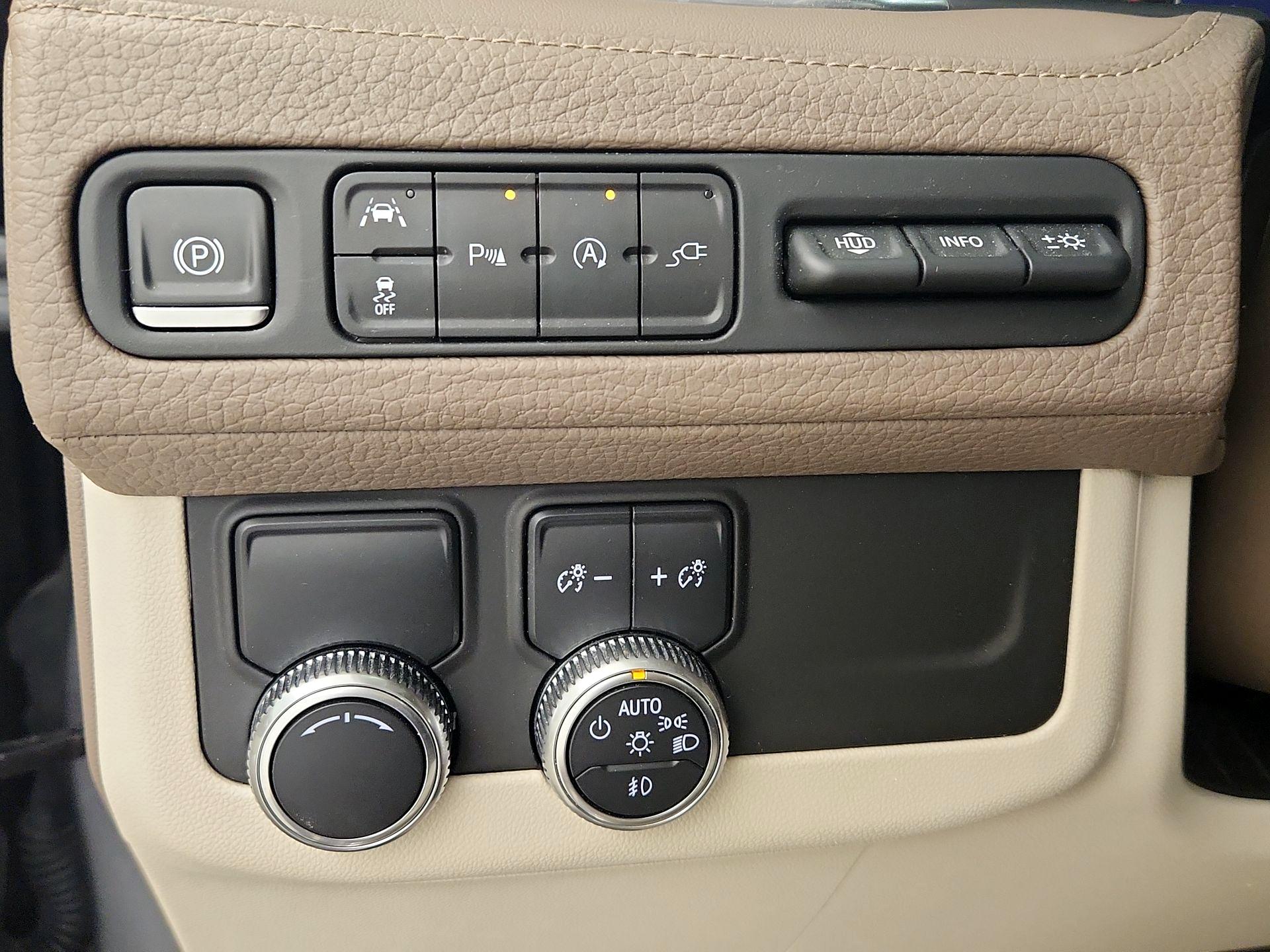 Thumbnail: 2021 GMC Yukon XL - 13