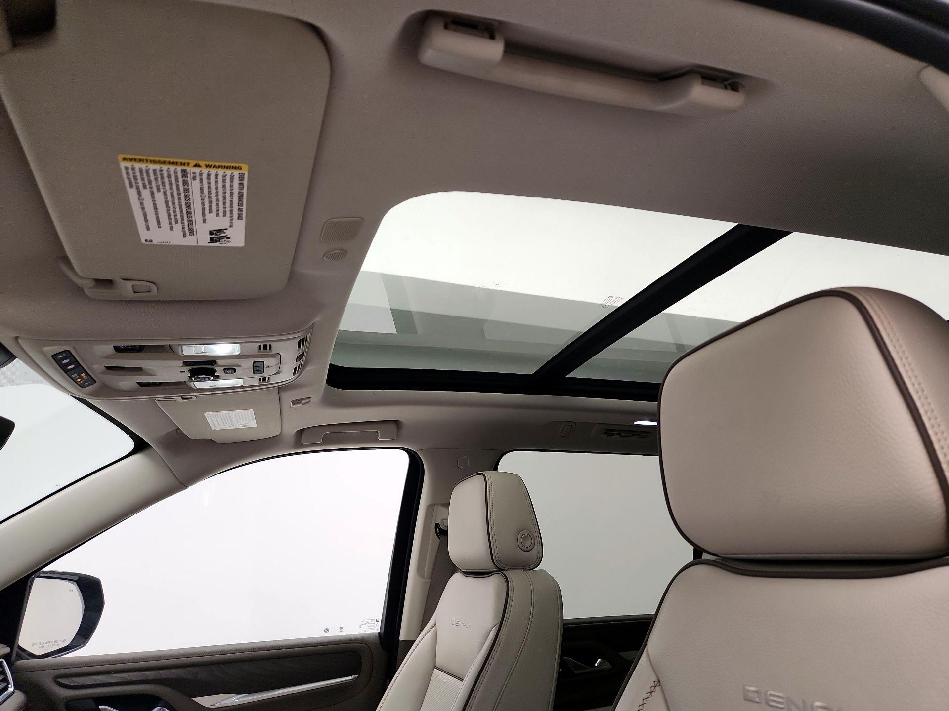 Thumbnail: 2021 GMC Yukon XL - 20