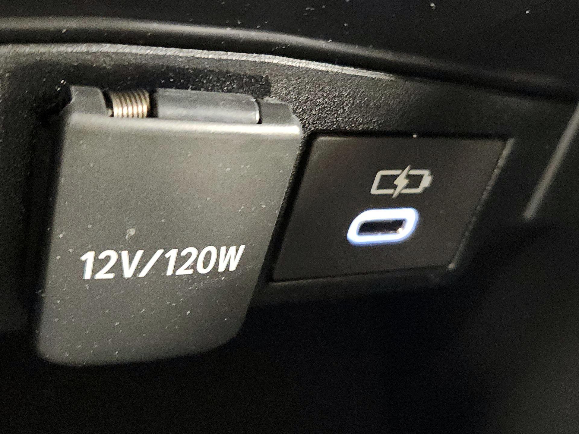 Thumbnail: 2024 Toyota Corolla - 18