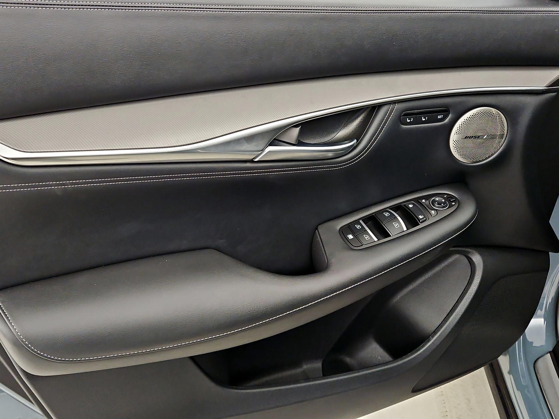 Thumbnail: 2024 INFINITI QX55 - 12