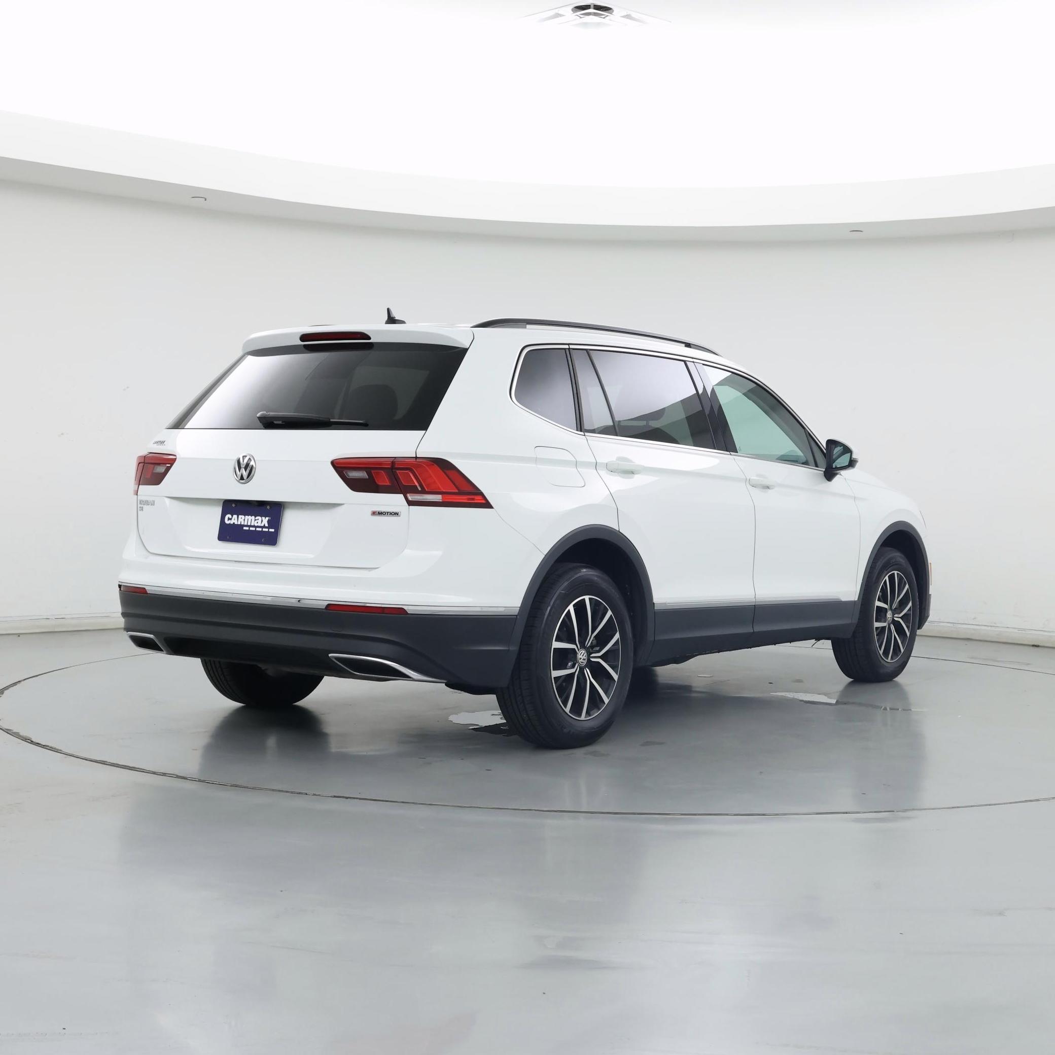 Thumbnail: 2021 Volkswagen Tiguan - 8