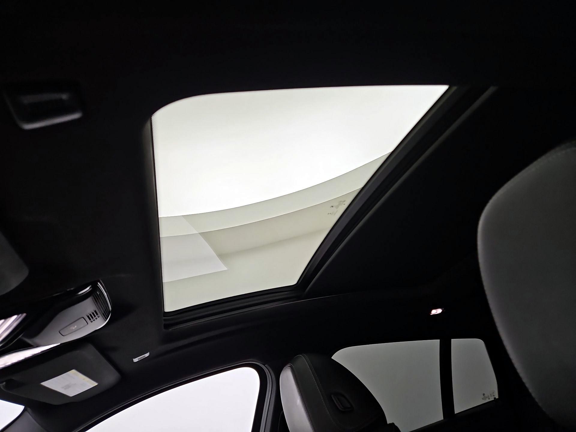 Thumbnail: 2022 BMW X4 - 20