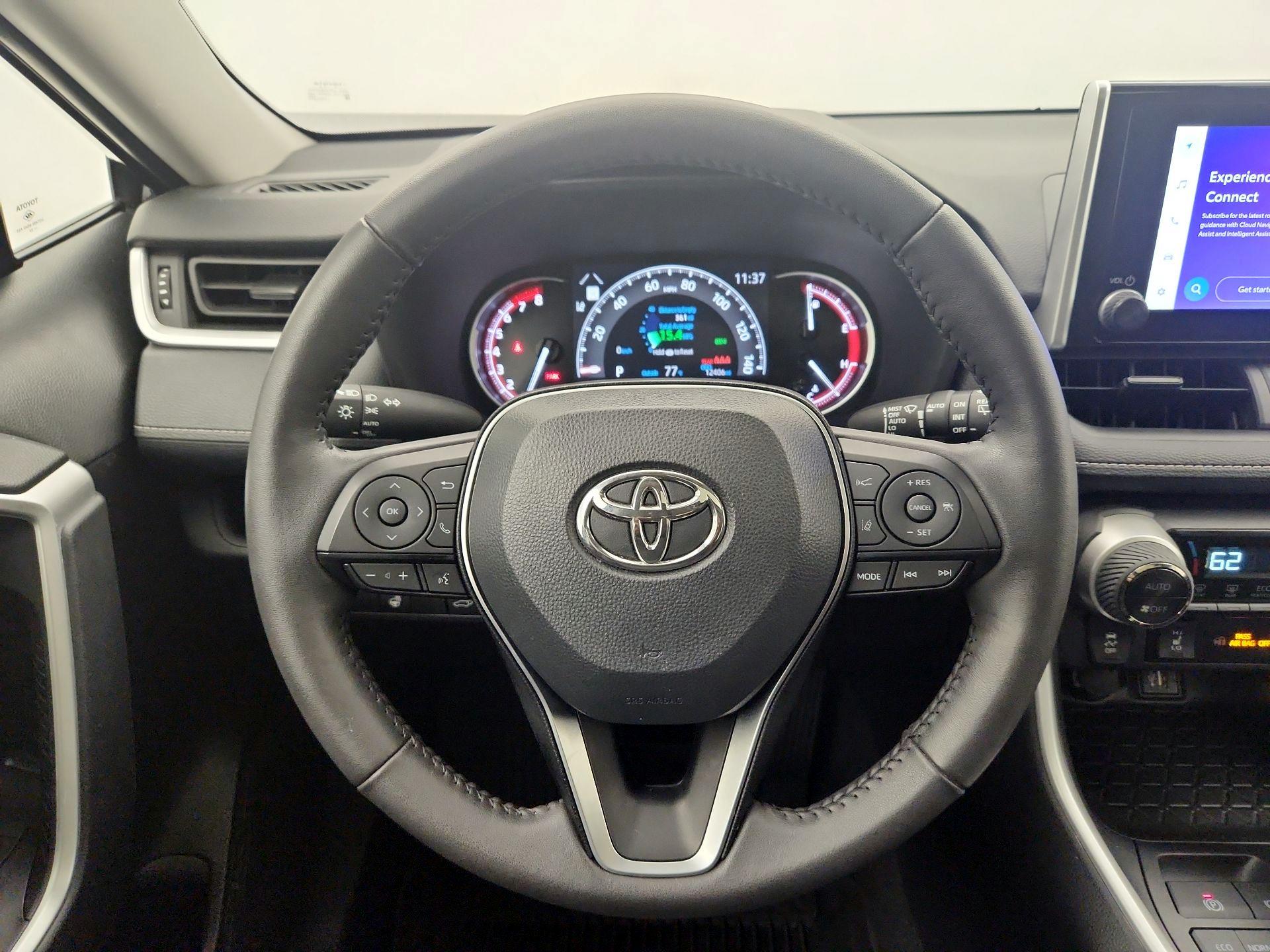 Thumbnail: 2024 Toyota RAV4 - 10