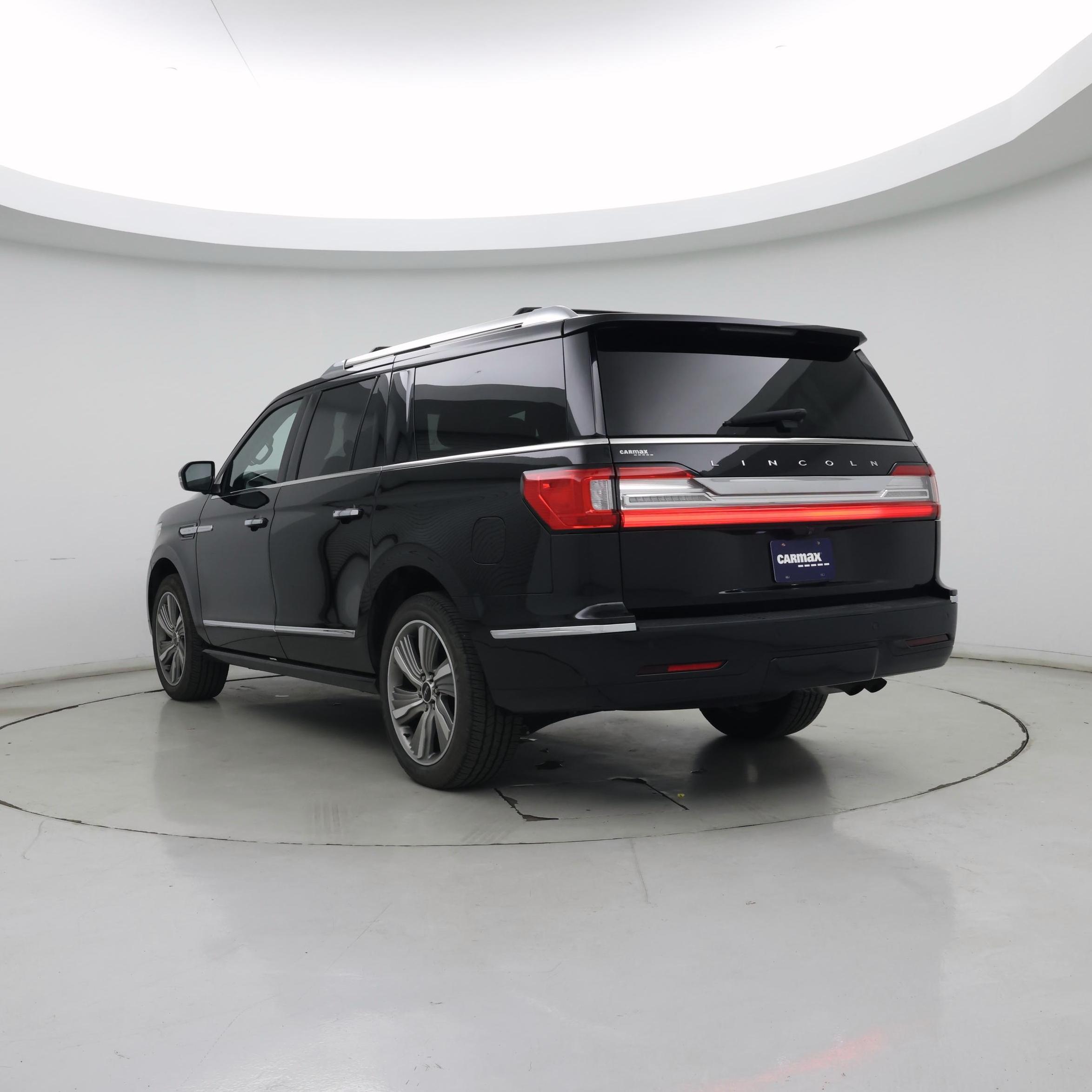 Thumbnail: 2018 Lincoln Navigator L - 2
