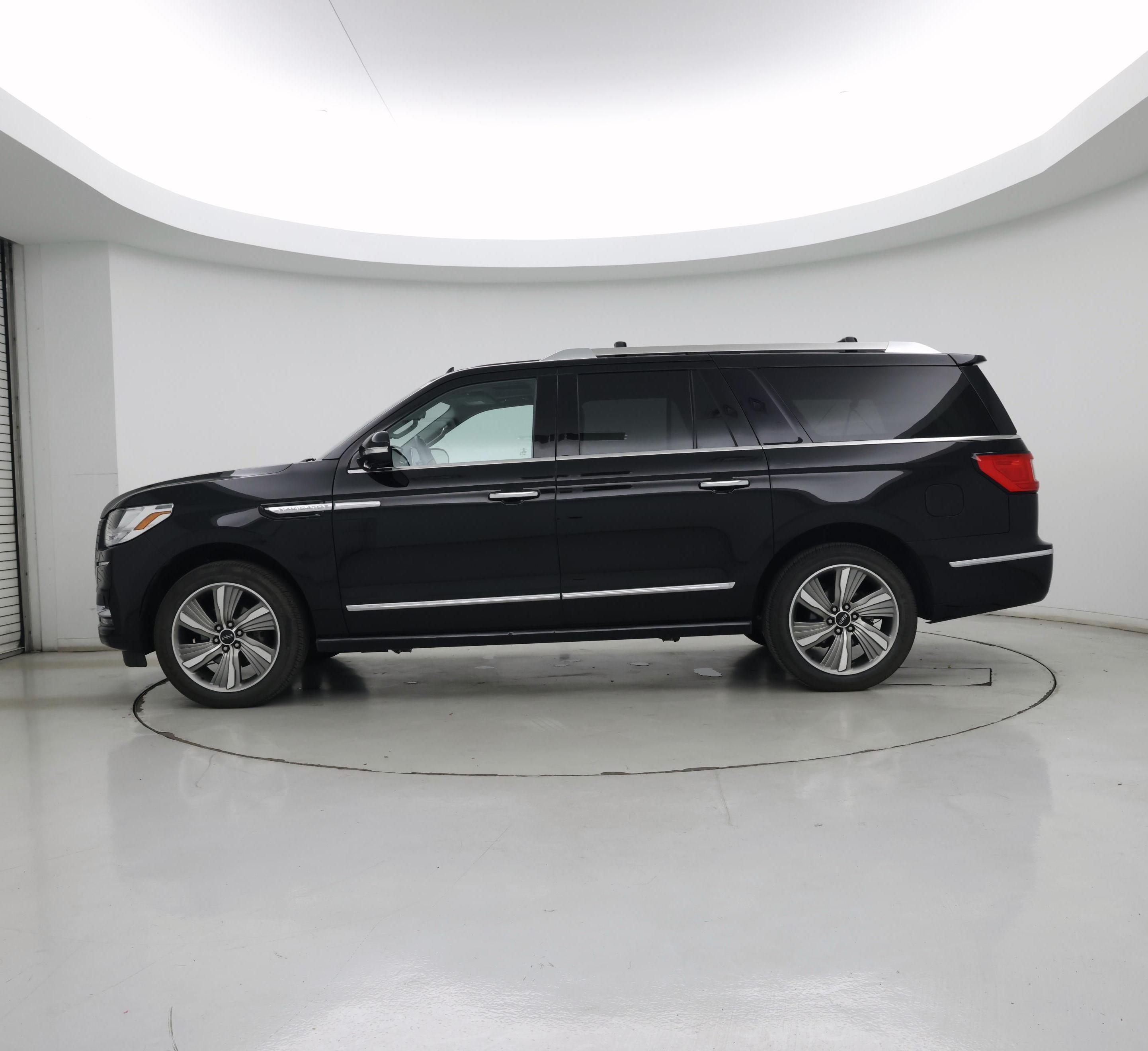 Thumbnail: 2018 Lincoln Navigator L - 3