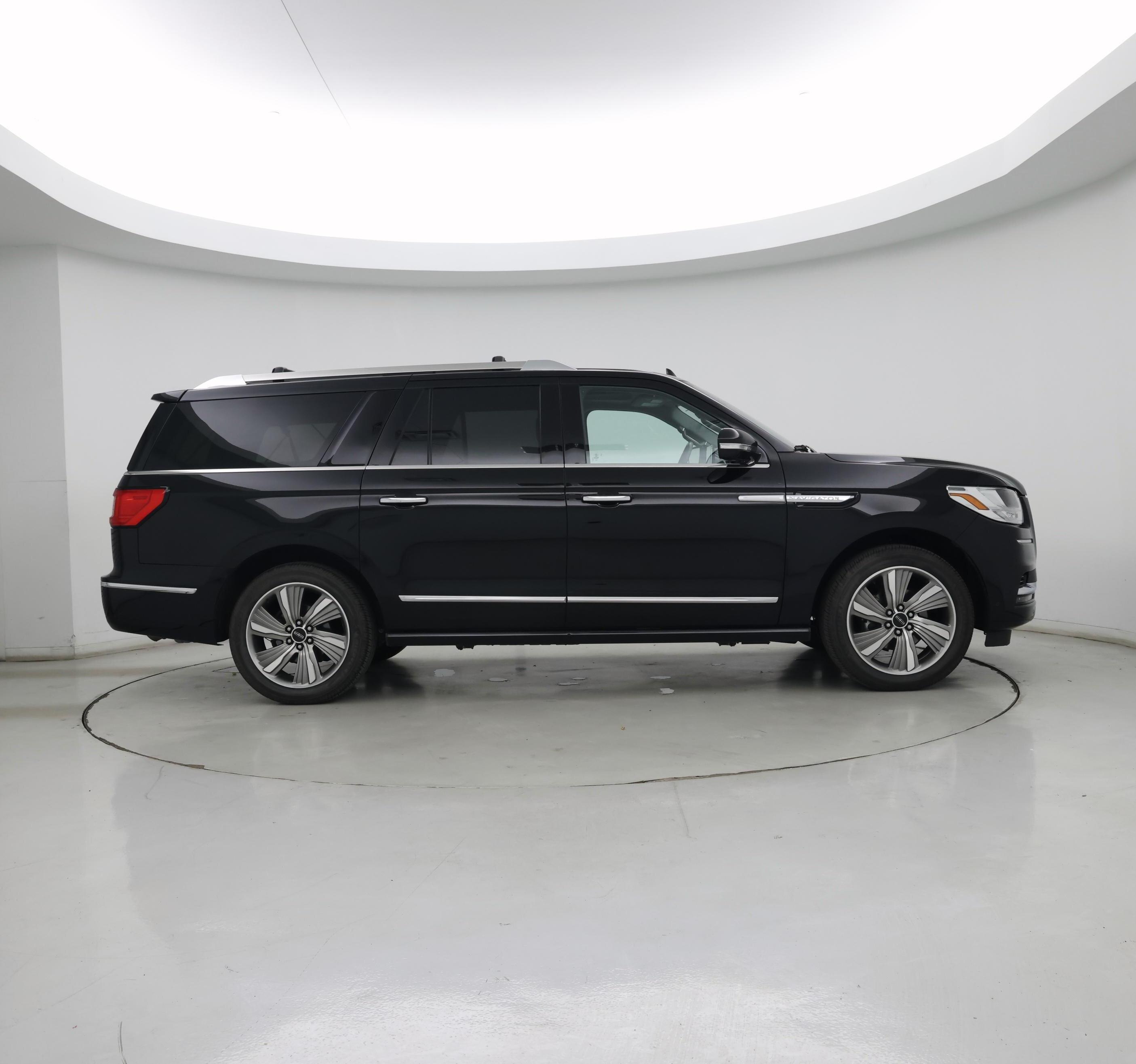 Thumbnail: 2018 Lincoln Navigator L - 7