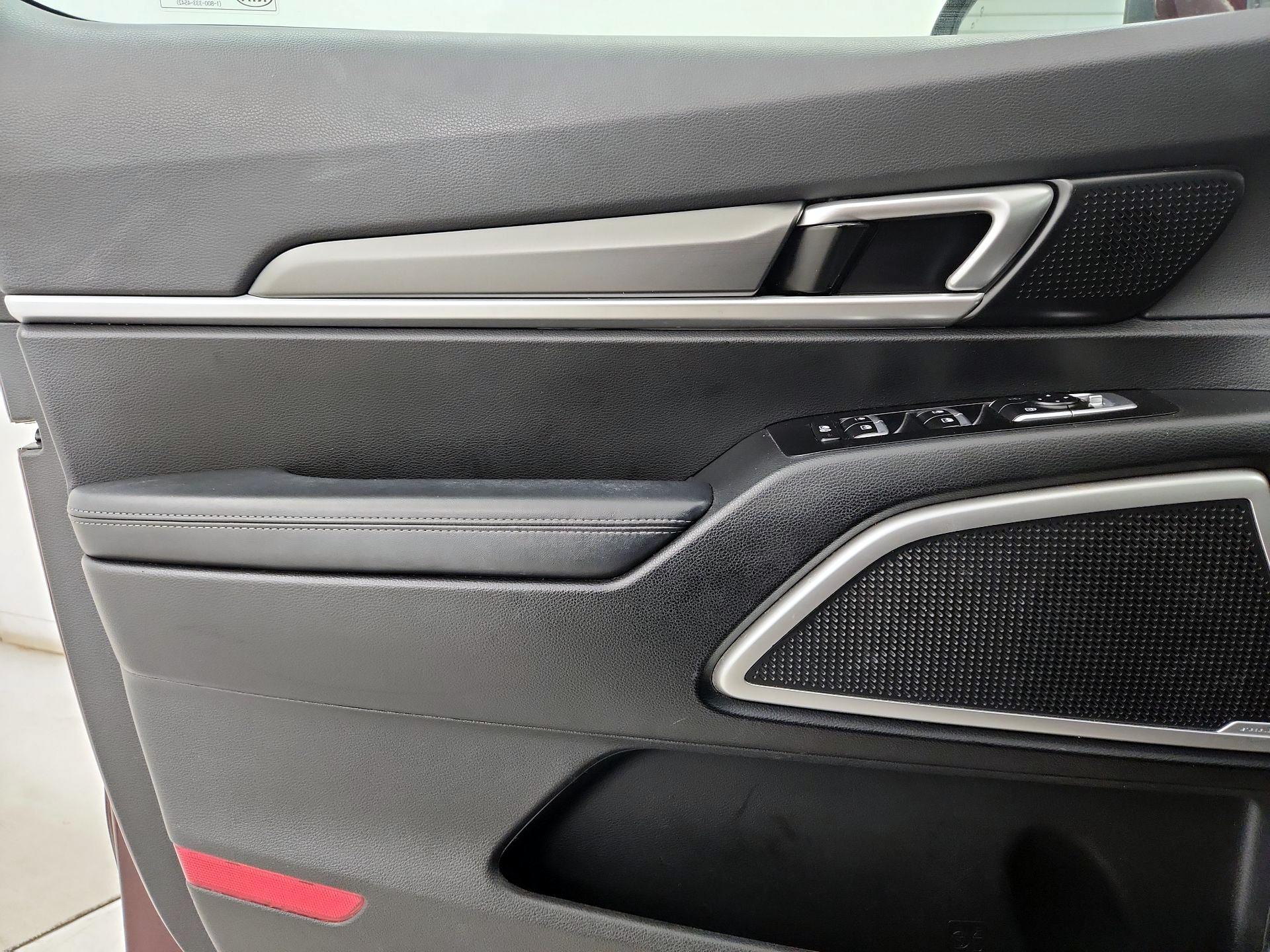 Thumbnail: 2020 Kia Telluride - 12