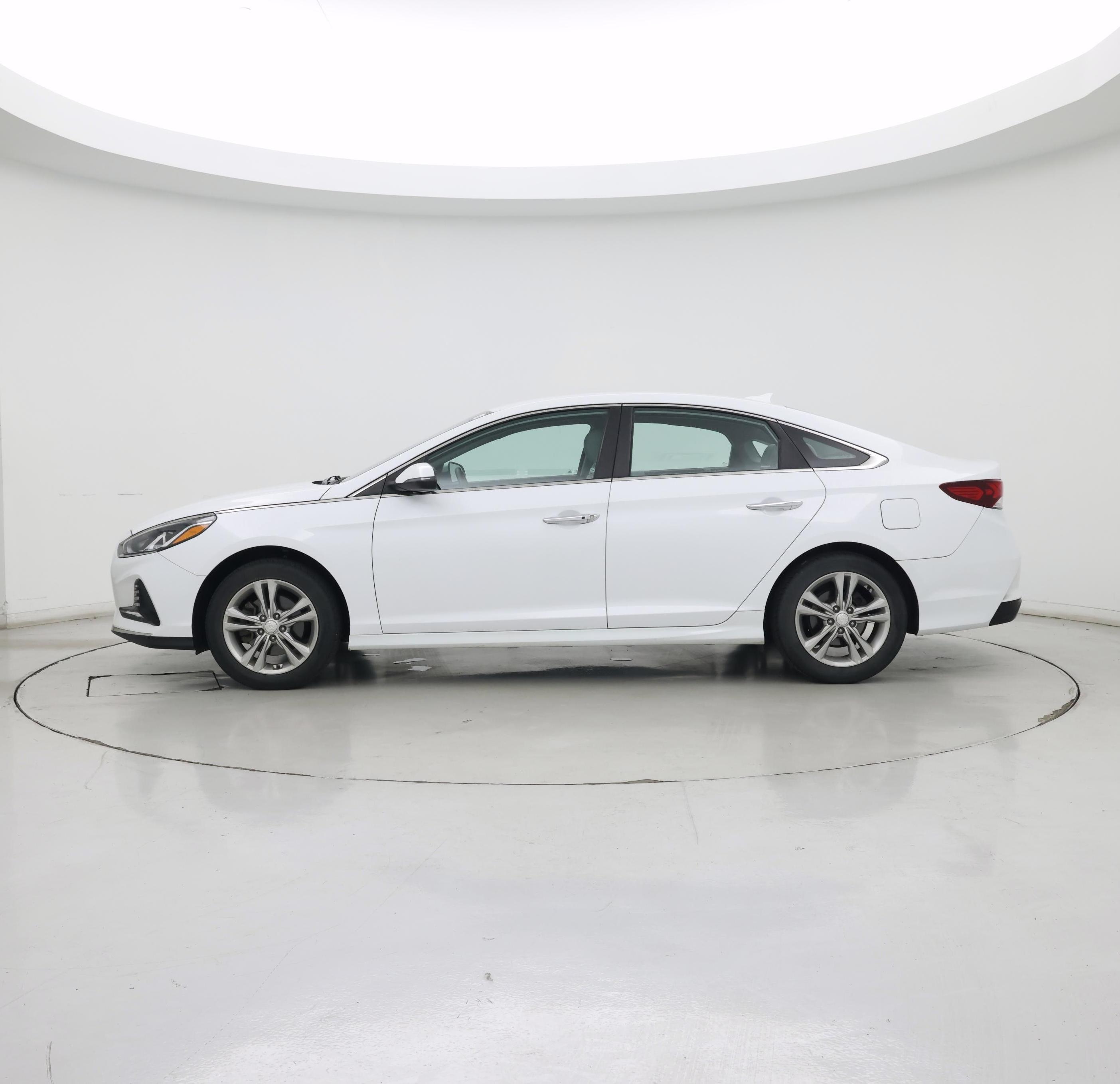 Thumbnail: 2018 Hyundai Sonata - 3