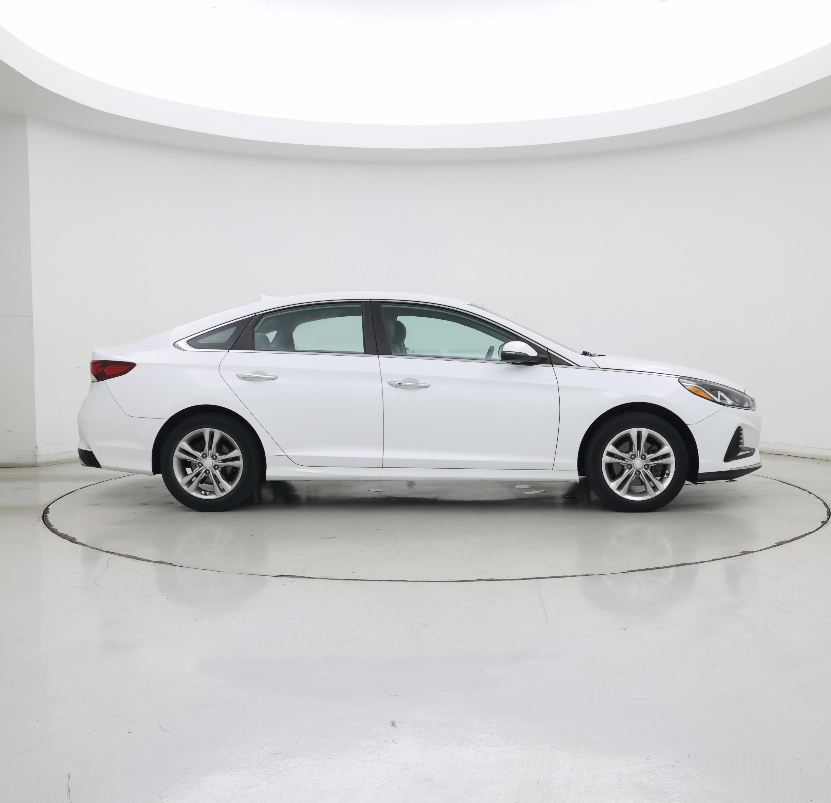 Thumbnail: 2018 Hyundai Sonata - 7