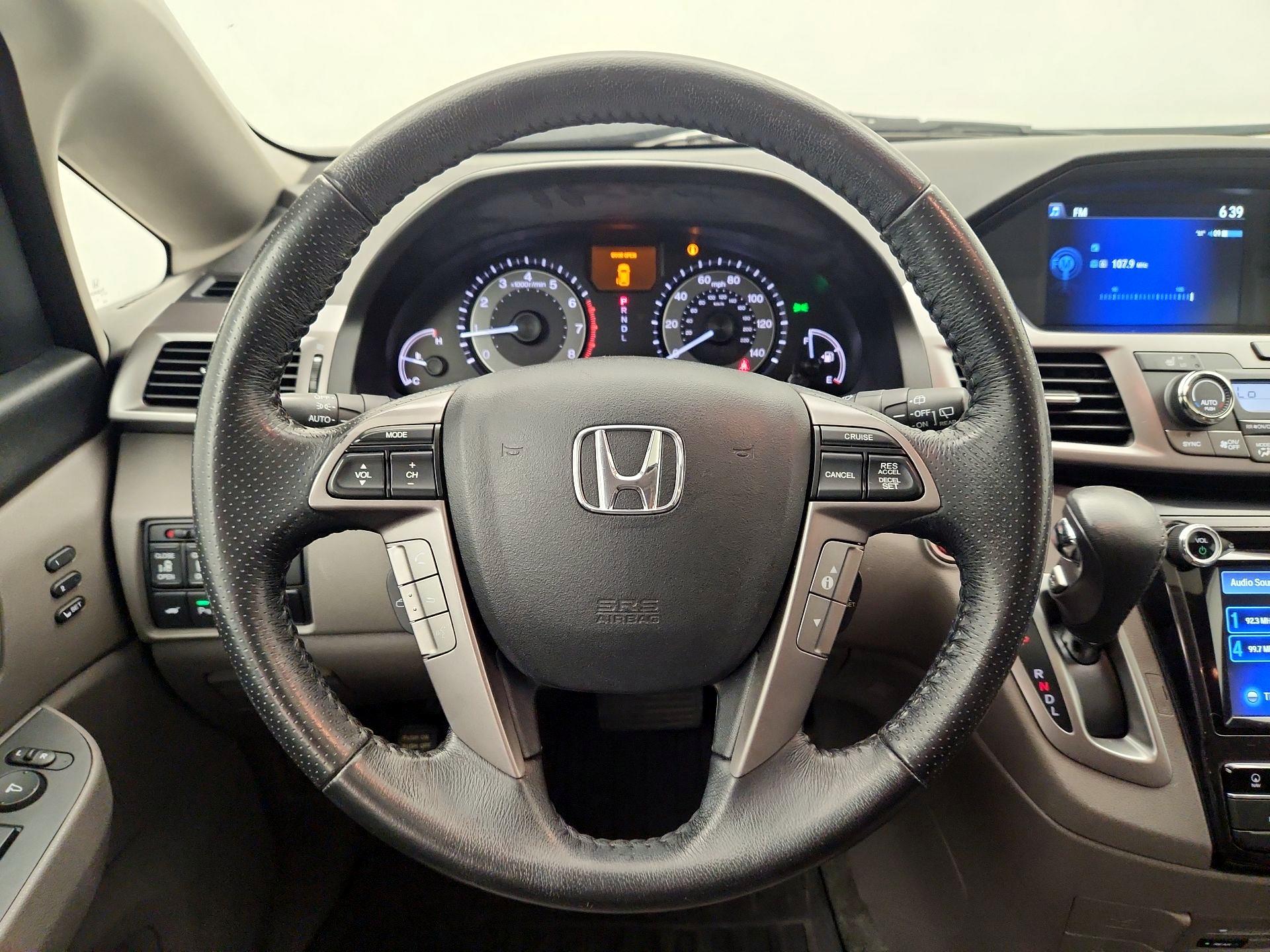 Thumbnail: 2015 Honda Odyssey - 10