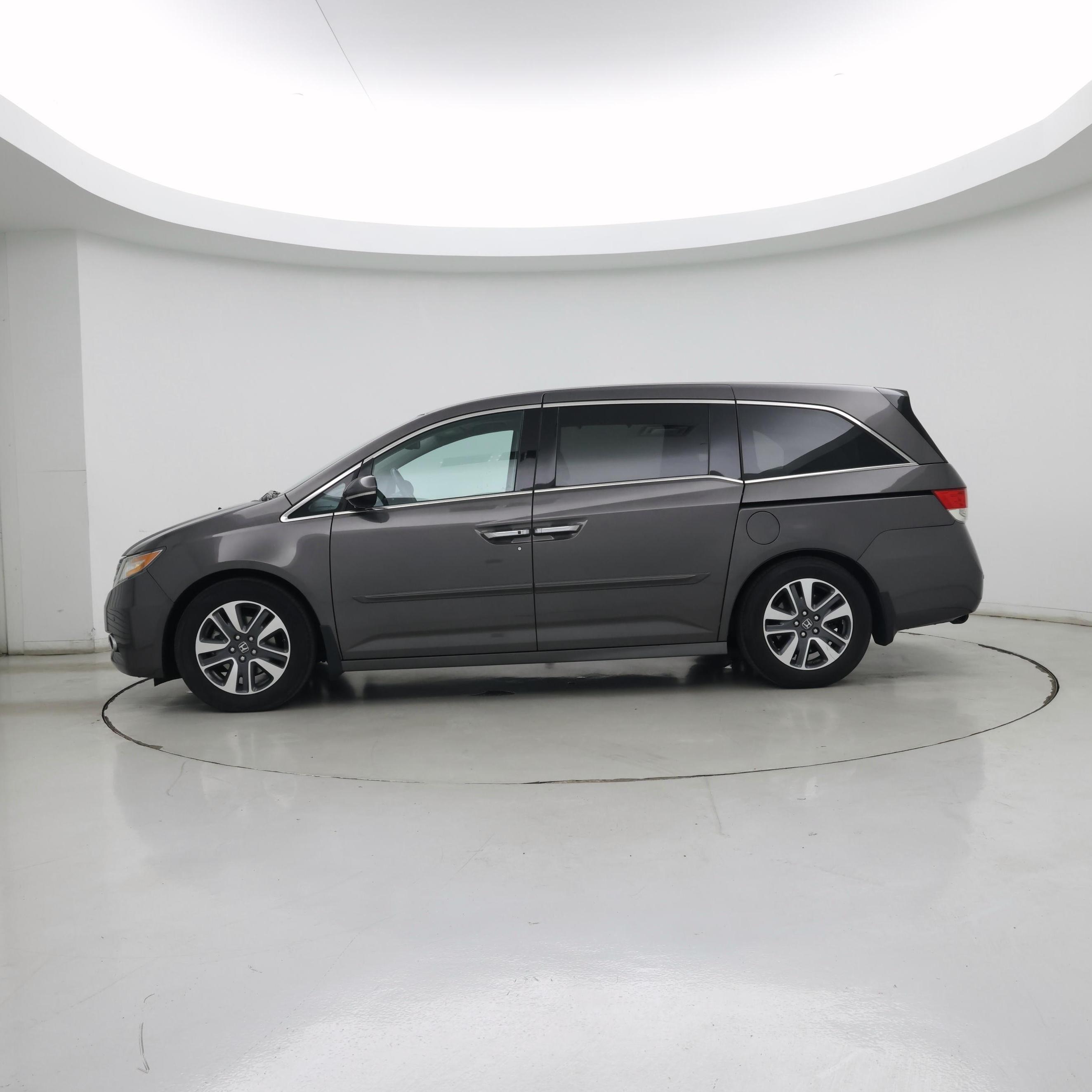 Thumbnail: 2015 Honda Odyssey - 3