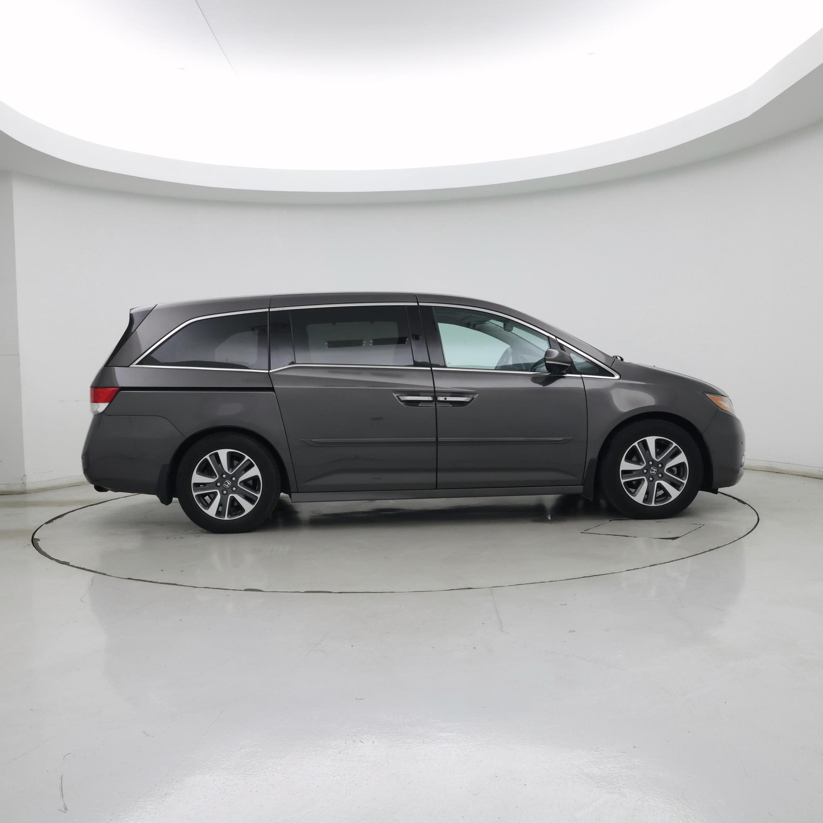 Thumbnail: 2015 Honda Odyssey - 7