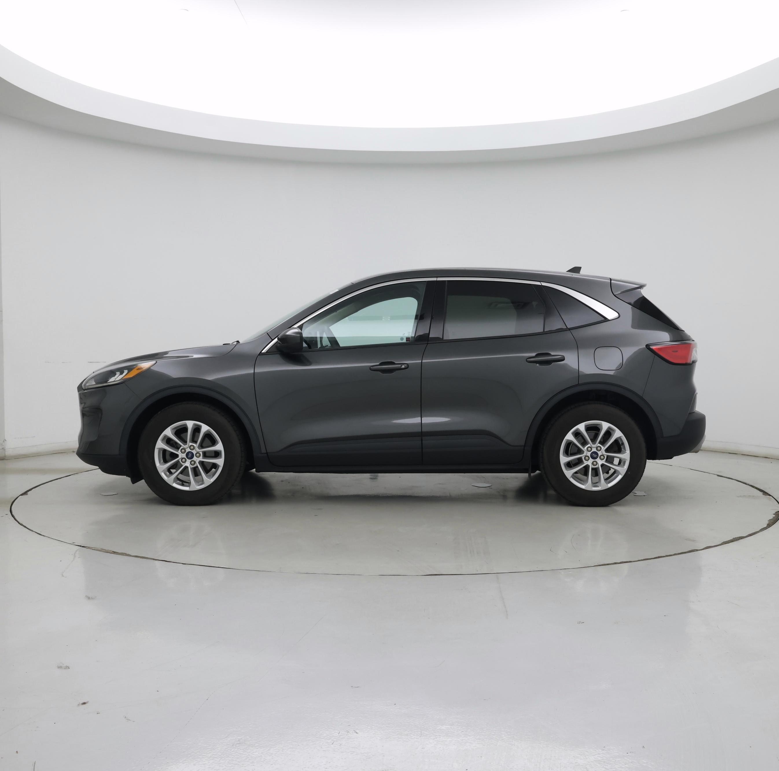Thumbnail: 2020 Ford Escape - 3