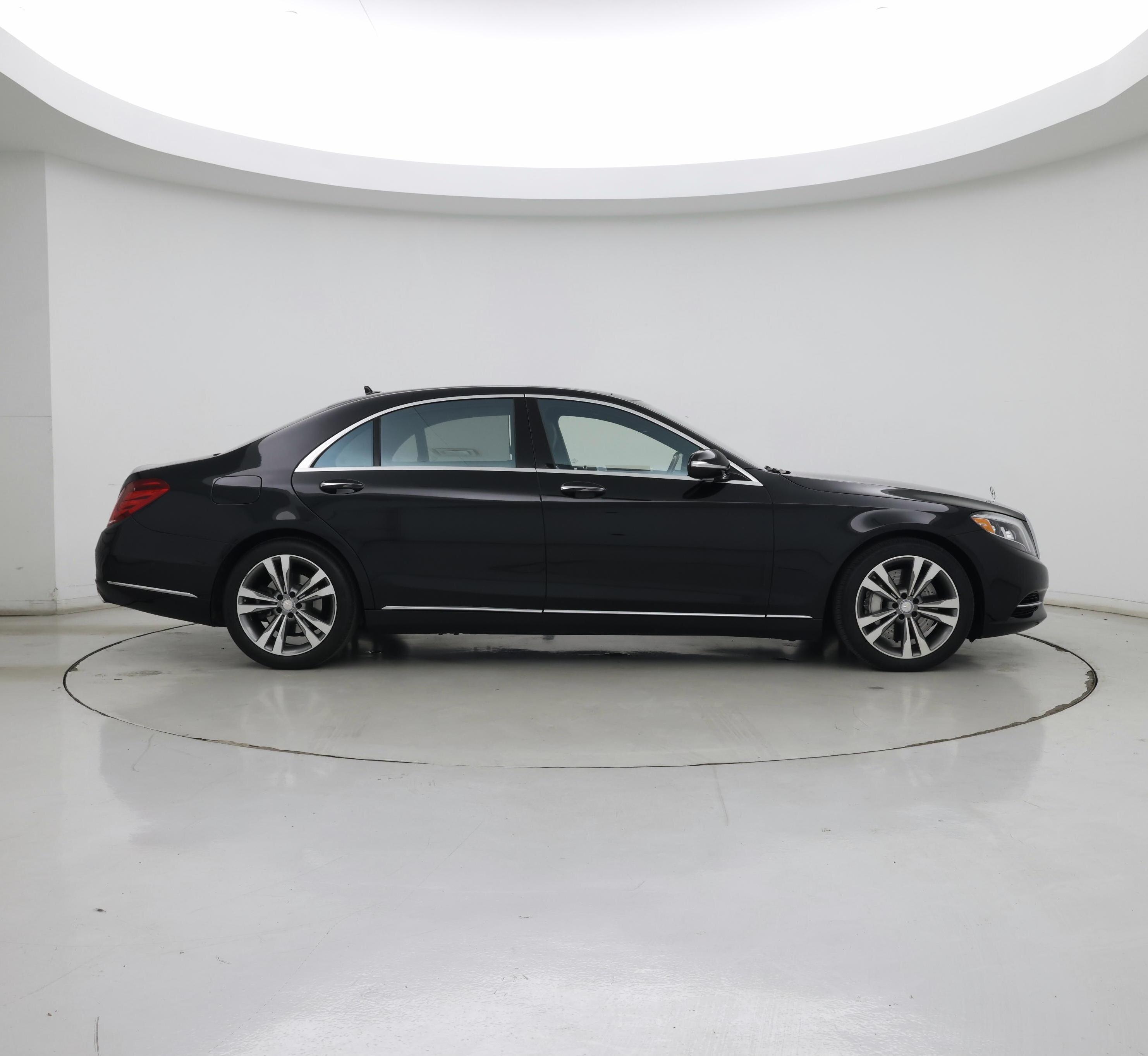 Thumbnail: 2017 Mercedes-Benz S-Class - 7
