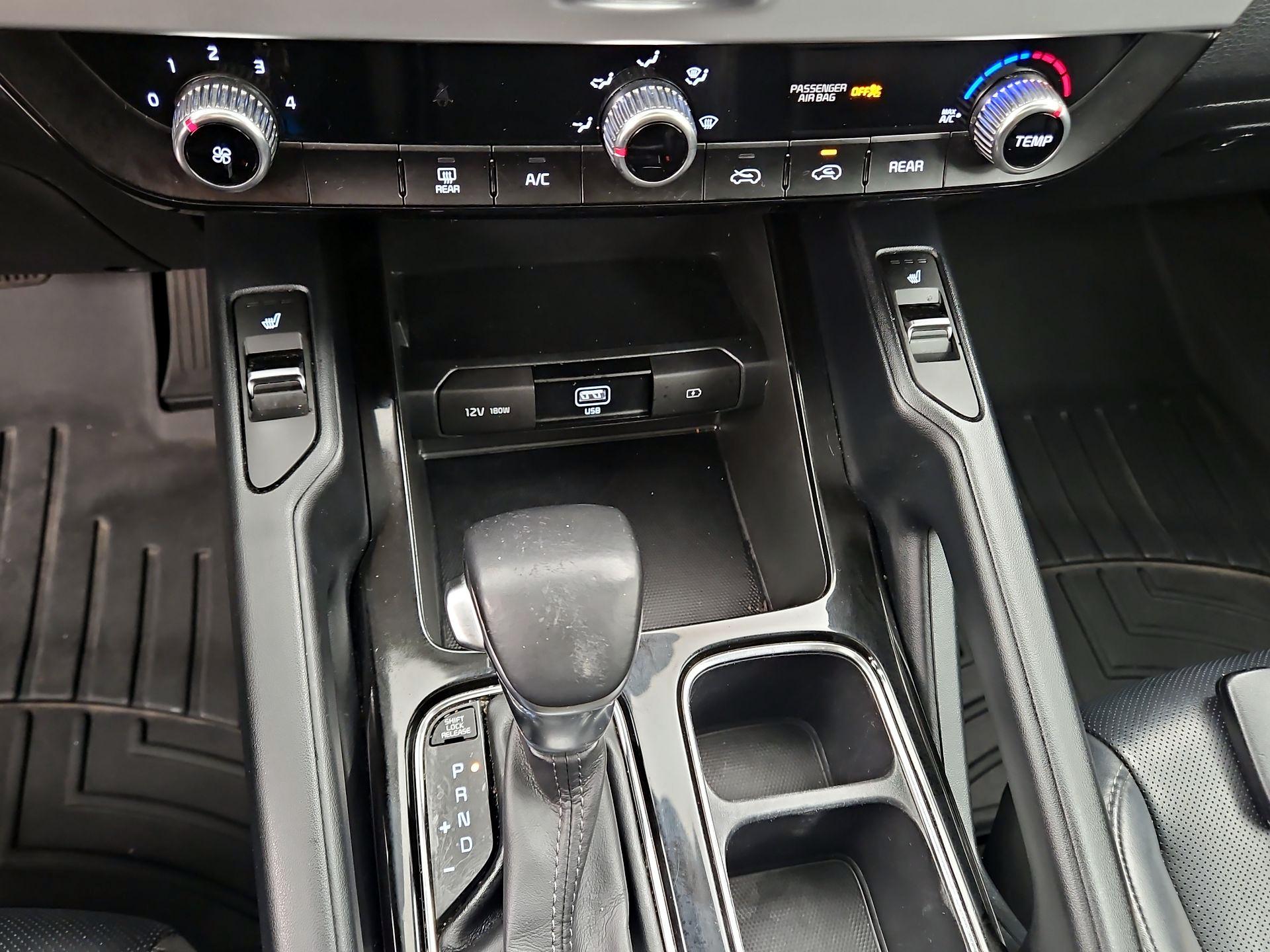 Thumbnail: 2020 Kia Telluride - 16