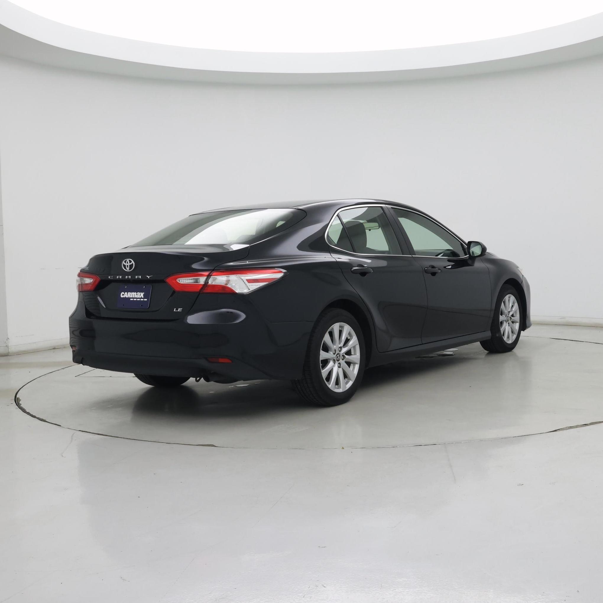 Thumbnail: 2018 Toyota Camry - 8