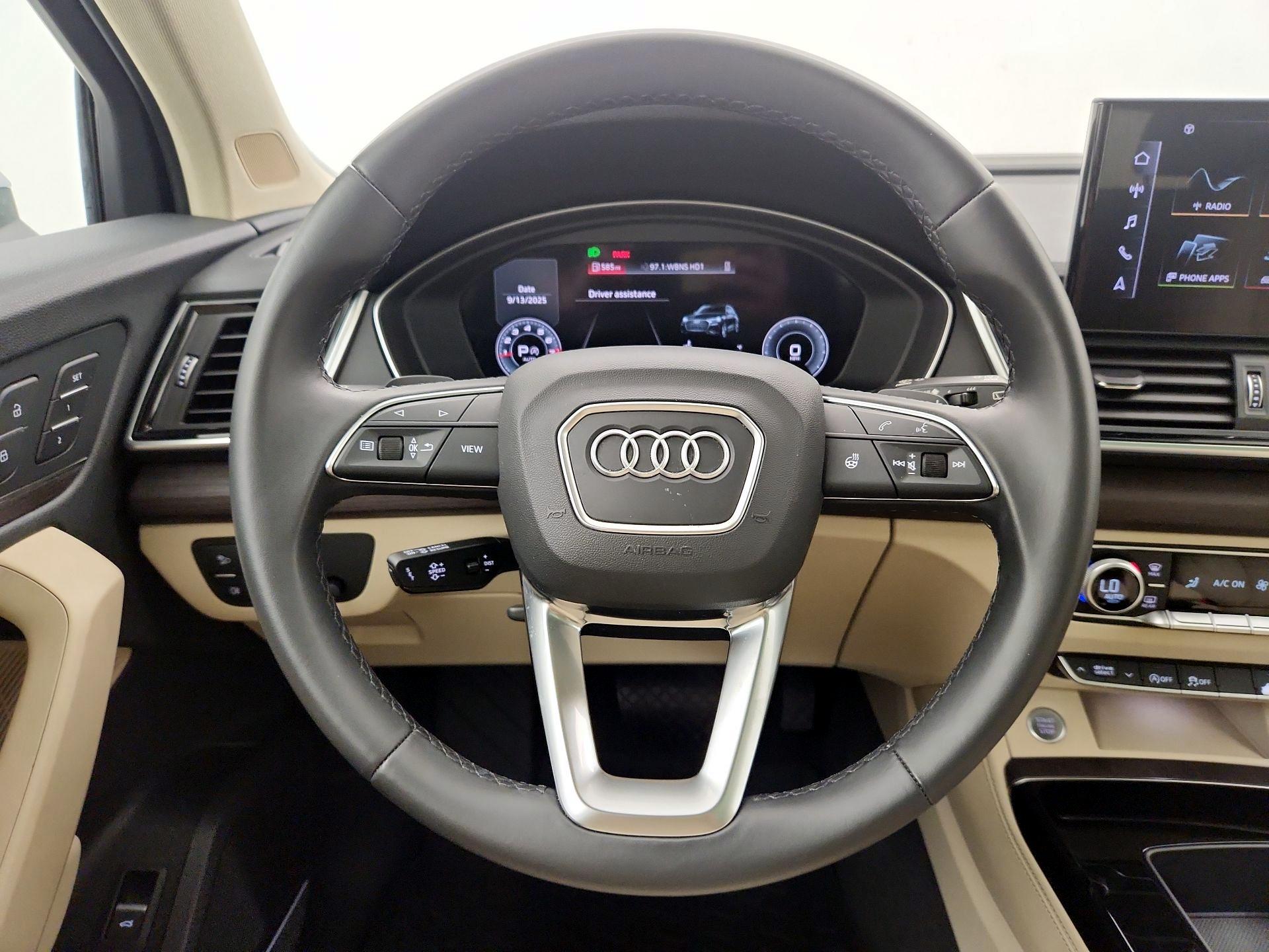 Thumbnail: 2021 Audi Q5 - 10