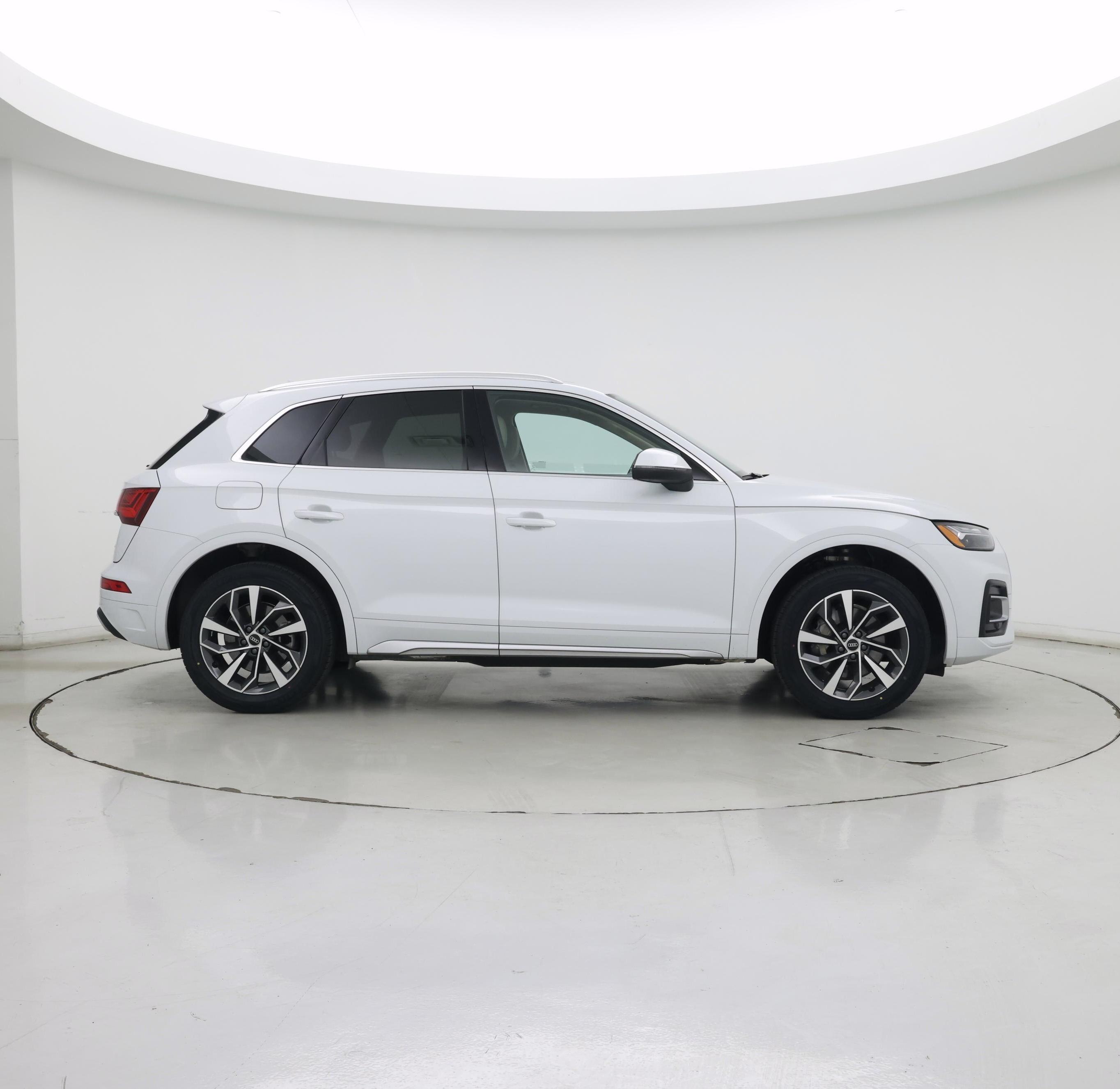 Thumbnail: 2021 Audi Q5 - 7