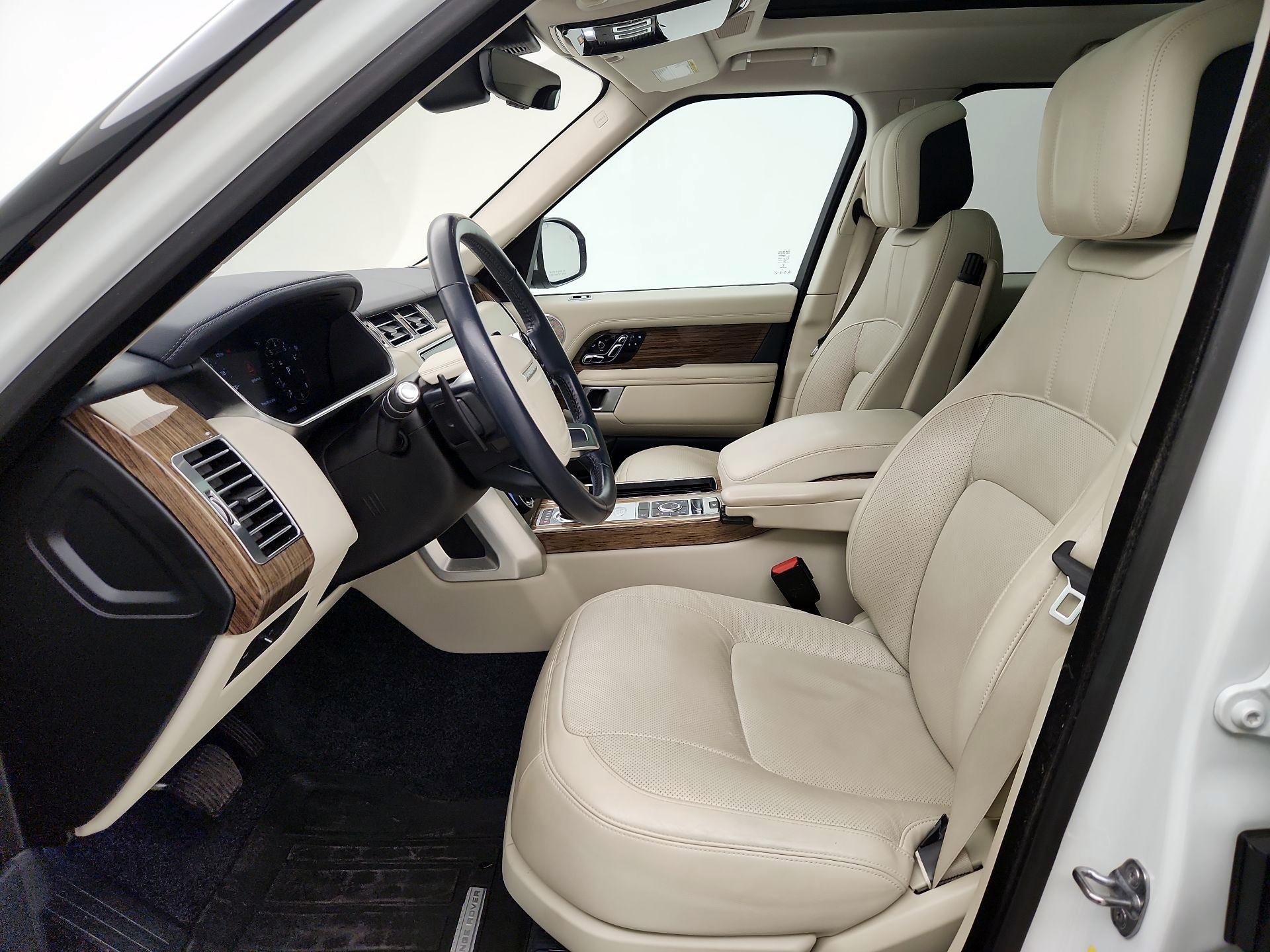 Thumbnail: 2020 Land Rover Range Rover - 11