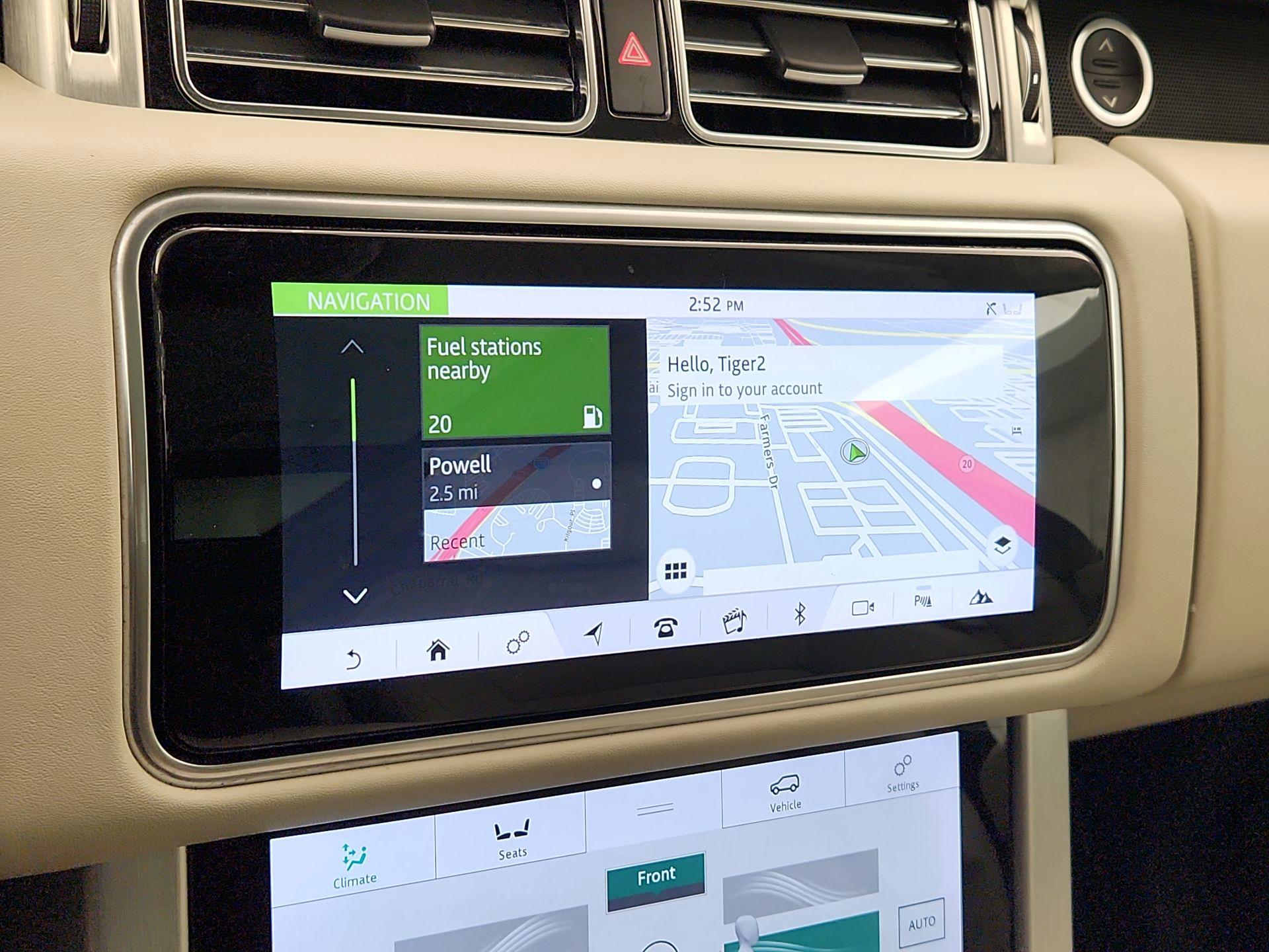 Thumbnail: 2020 Land Rover Range Rover - 14