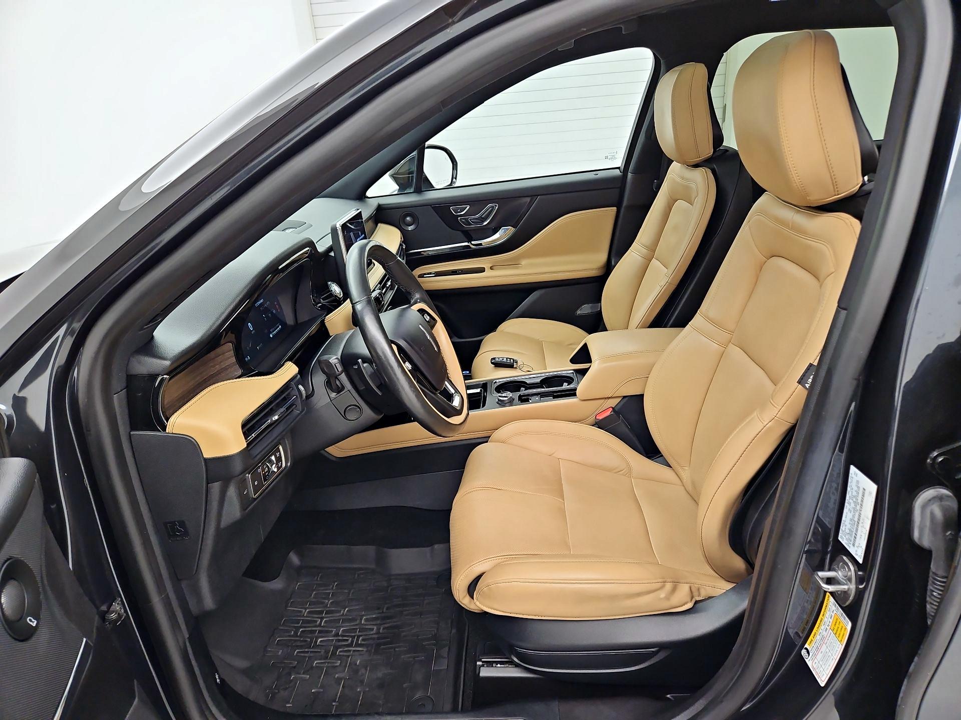 Thumbnail: 2020 Lincoln Corsair - 11