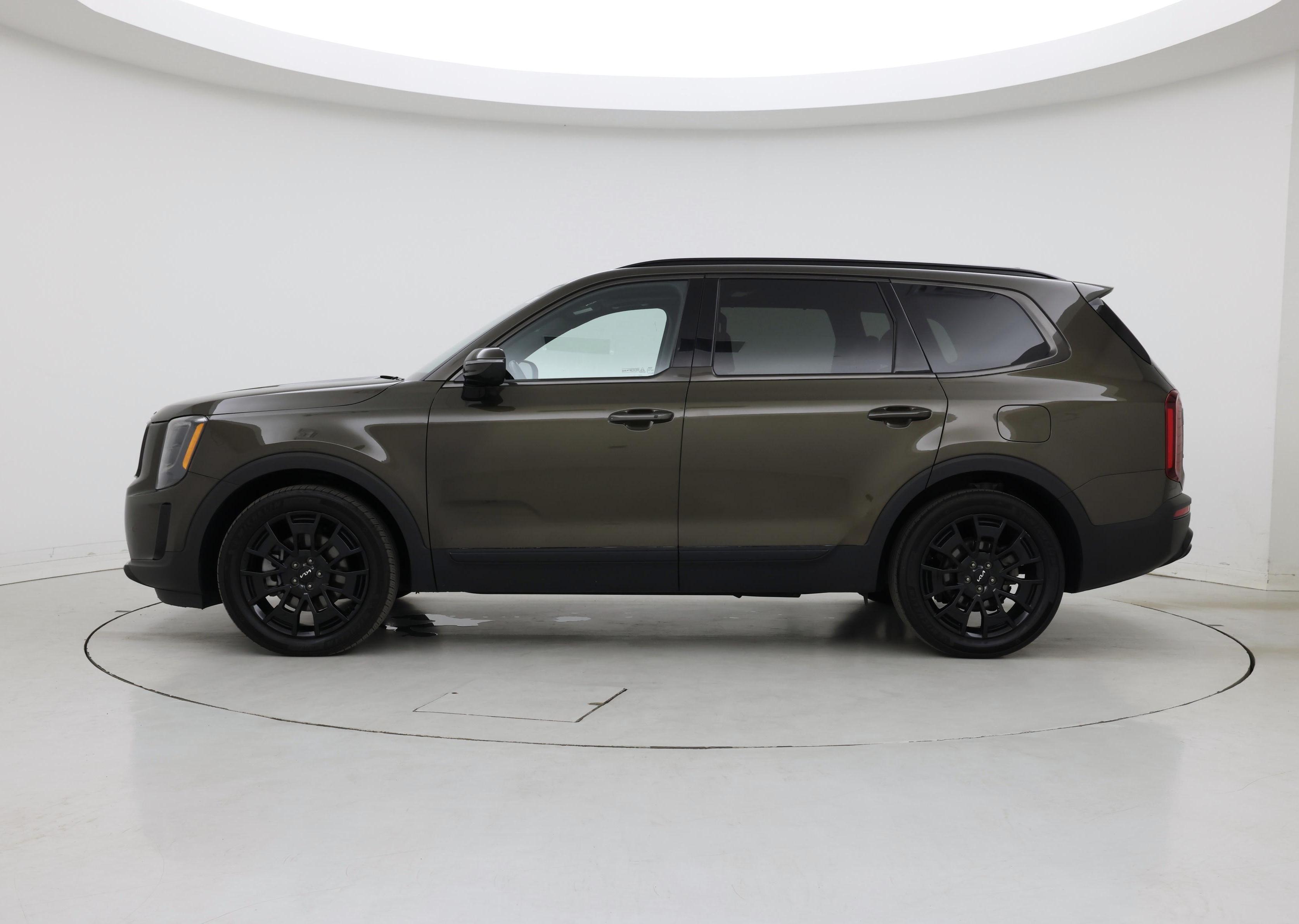 Thumbnail: 2022 Kia Telluride - 3