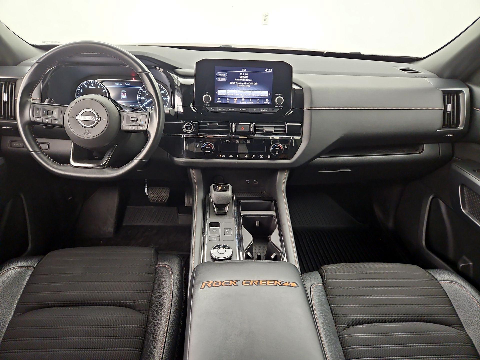 Thumbnail: 2023 Nissan Pathfinder - 9