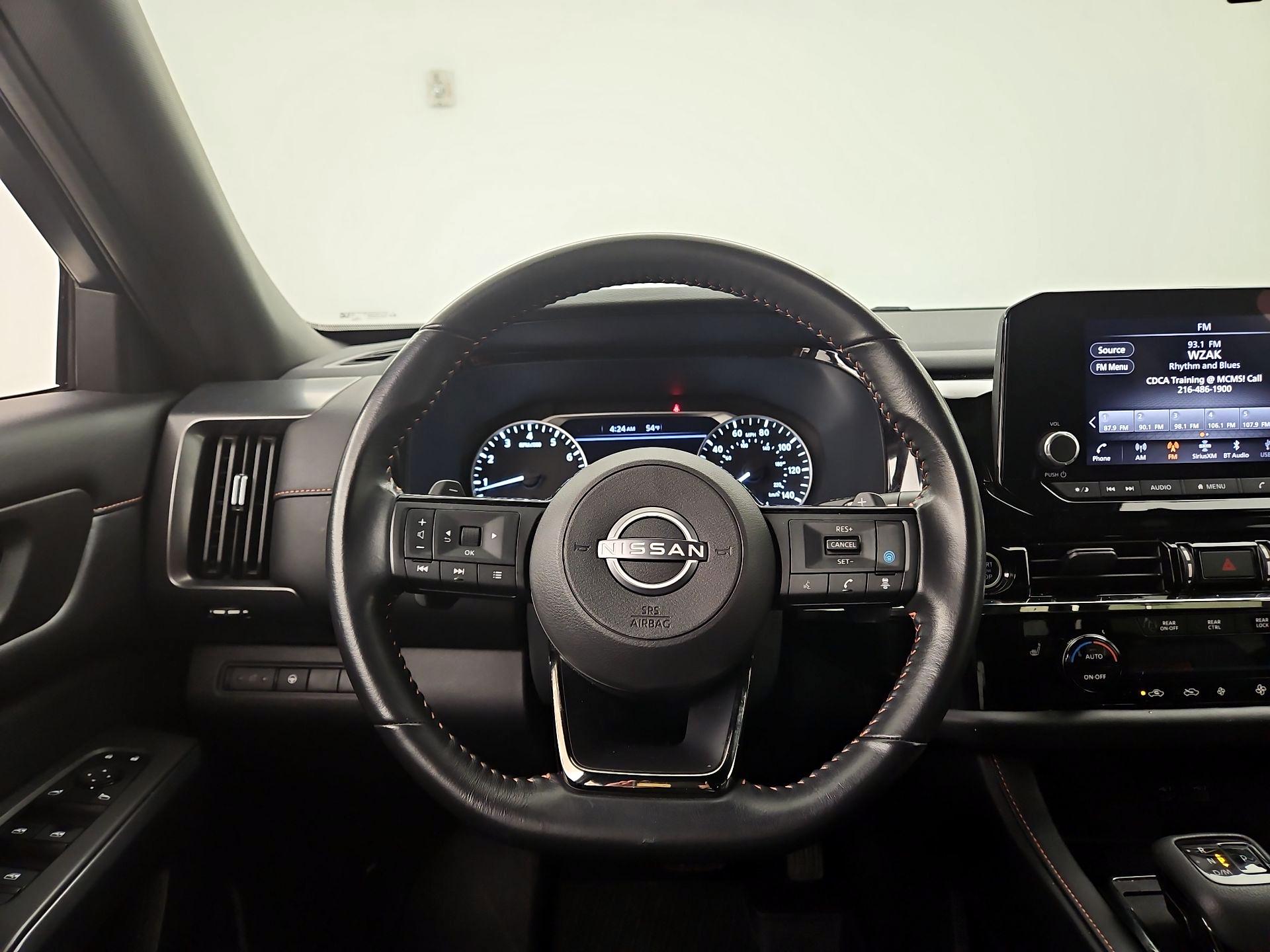 Thumbnail: 2023 Nissan Pathfinder - 10