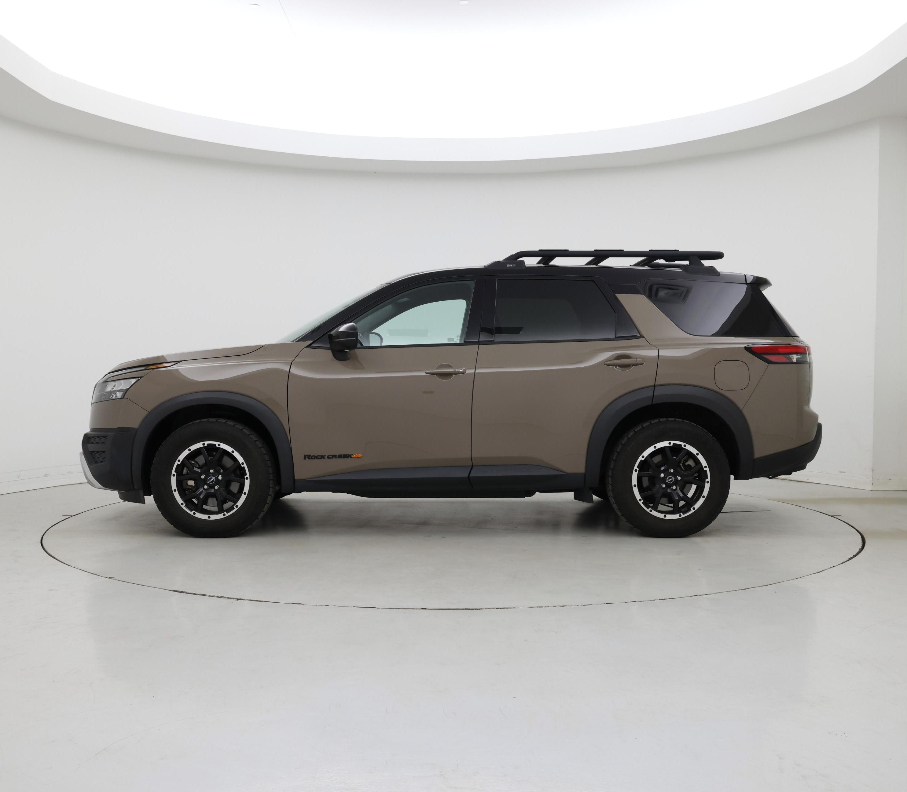 Thumbnail: 2023 Nissan Pathfinder - 3