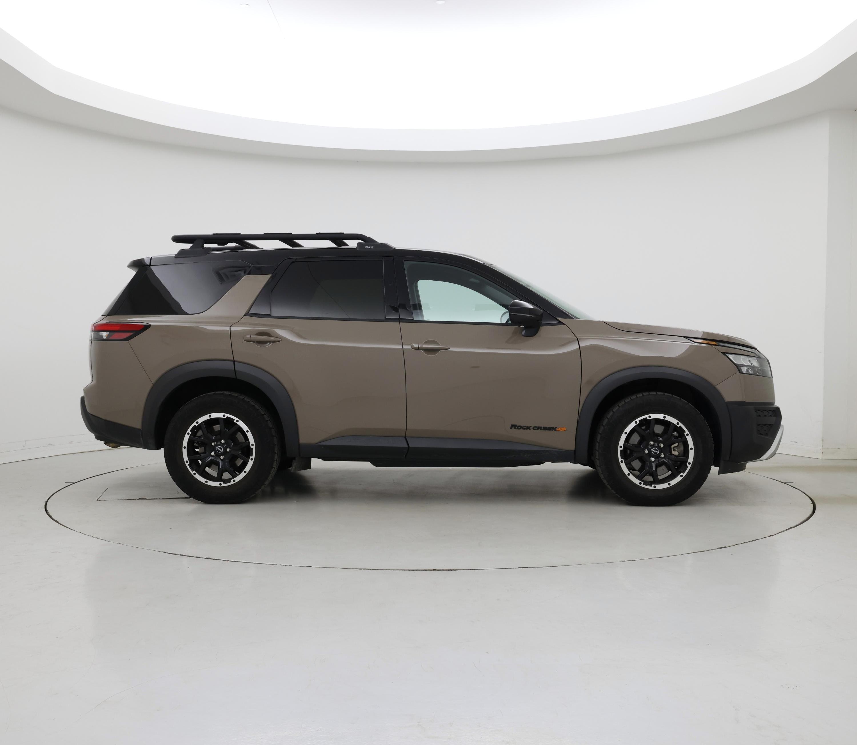 Thumbnail: 2023 Nissan Pathfinder - 7