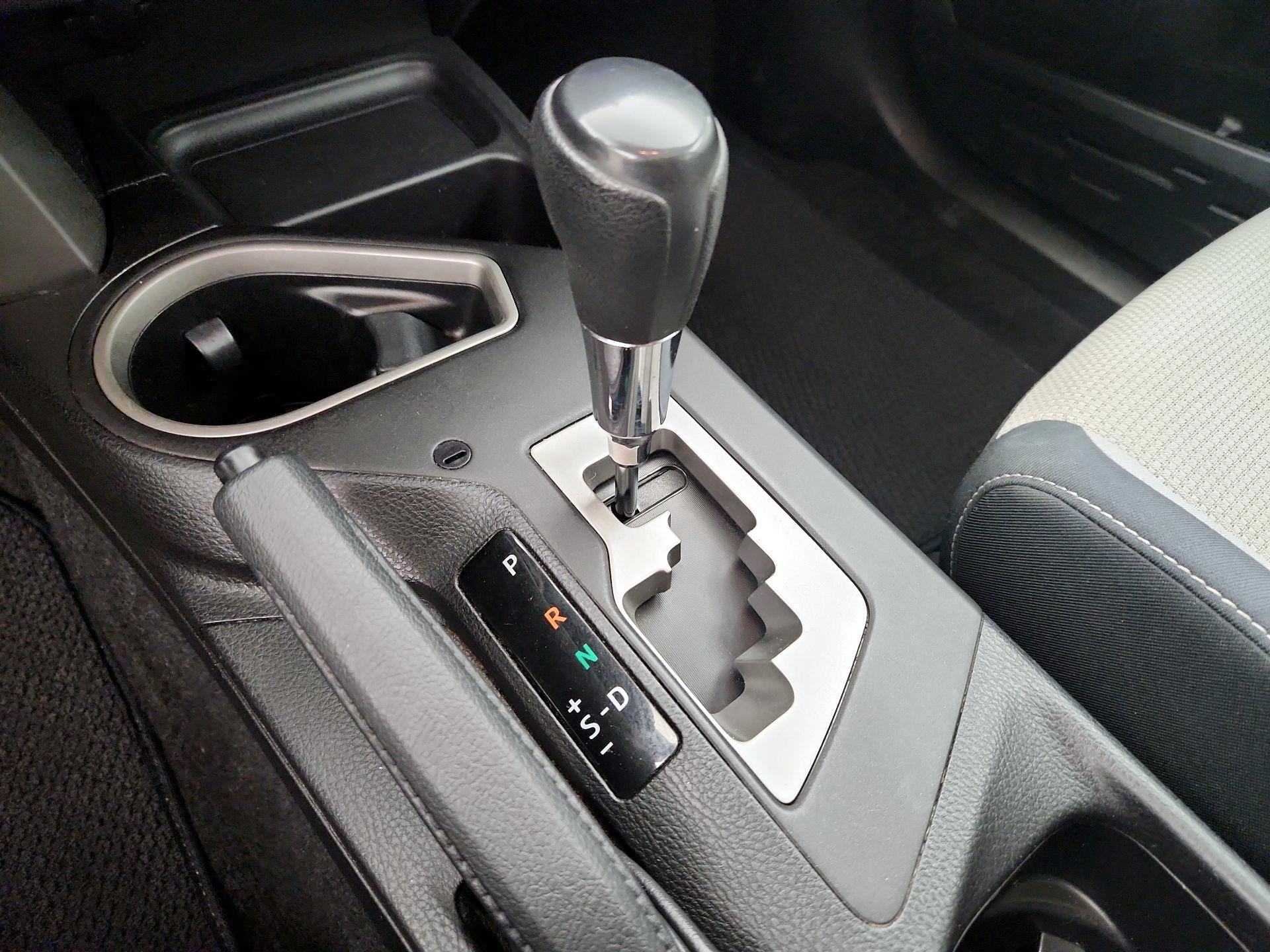 Thumbnail: 2016 Toyota RAV4 - 17
