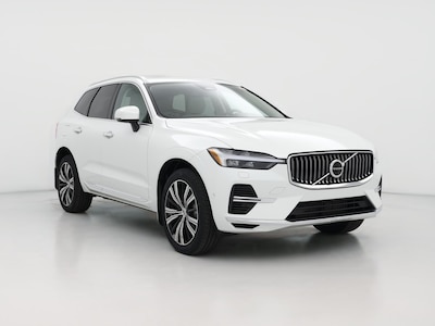 White 2022 Volvo XC60 Recharge PHEV T8 Inscription