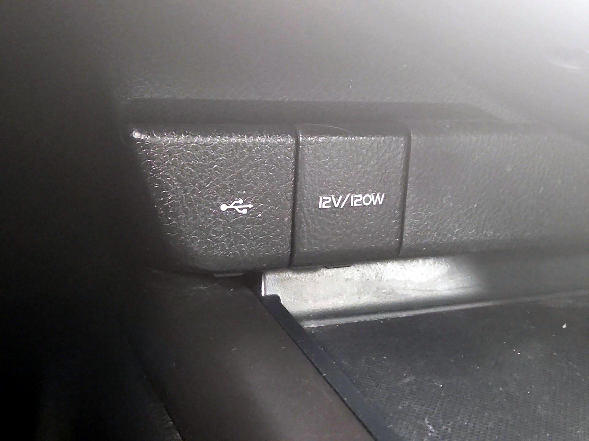 Thumbnail: 2021 Toyota Camry - 18