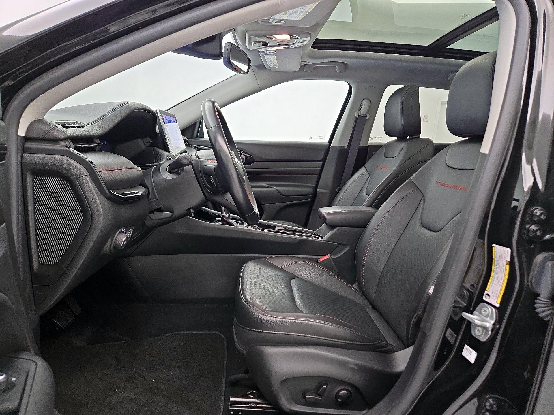 Thumbnail: 2022 Jeep Compass - 11
