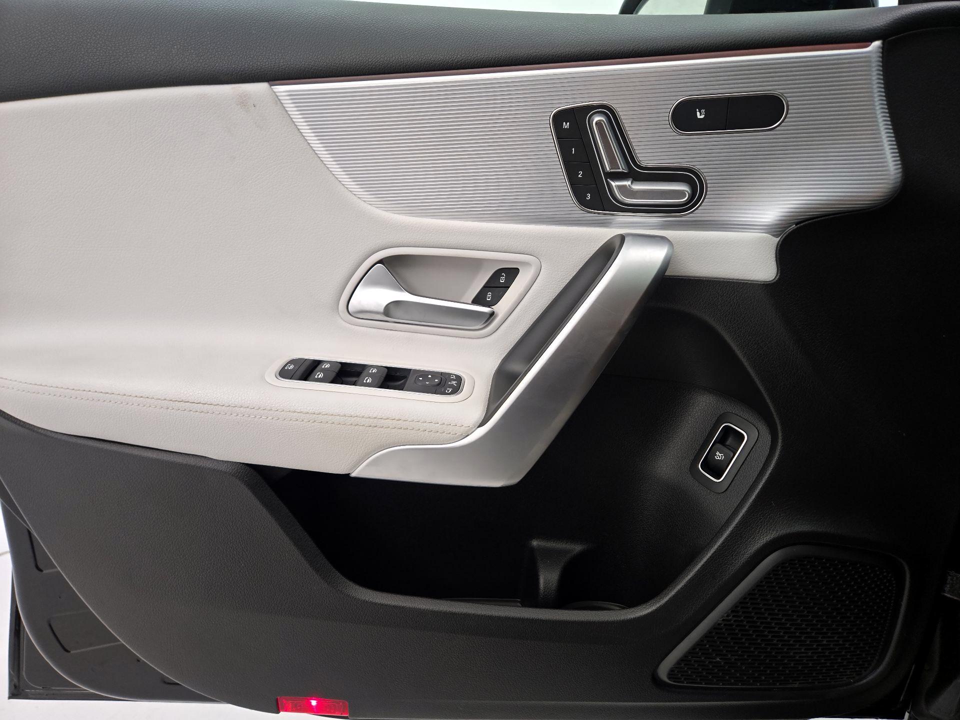 Thumbnail: 2020 Mercedes-Benz A-Class - 12