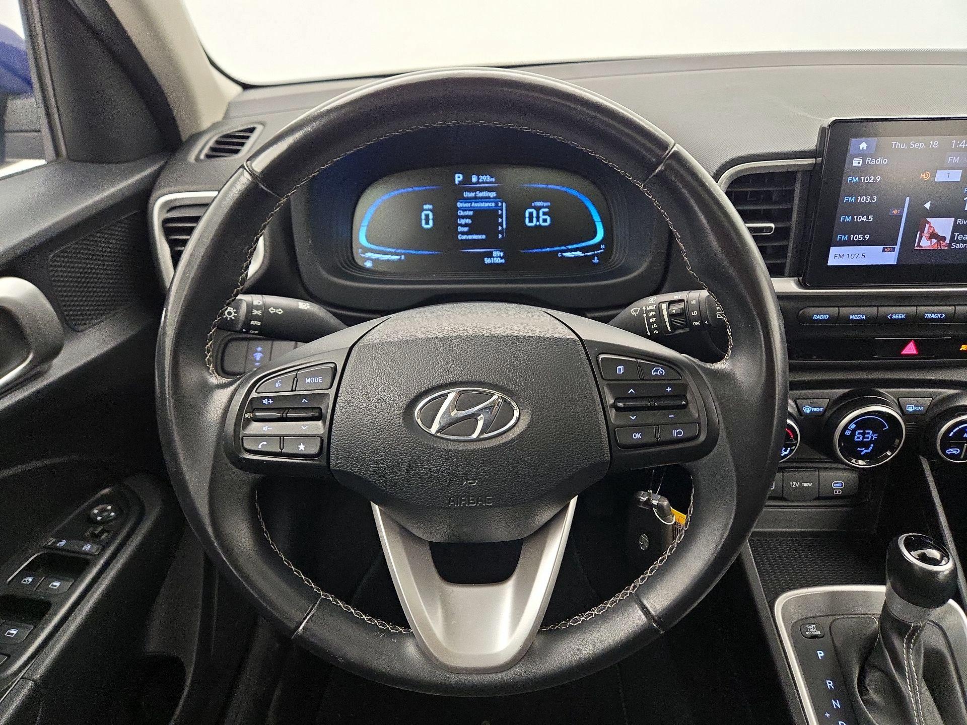 Thumbnail: 2023 Hyundai Venue - 10